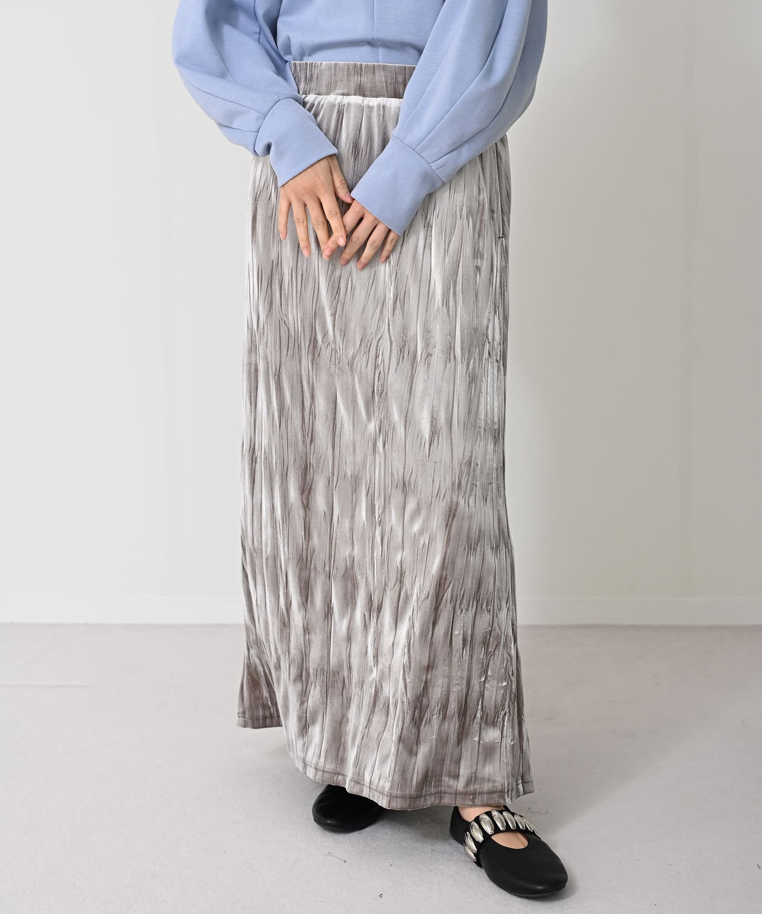 グレージュ　model：H162