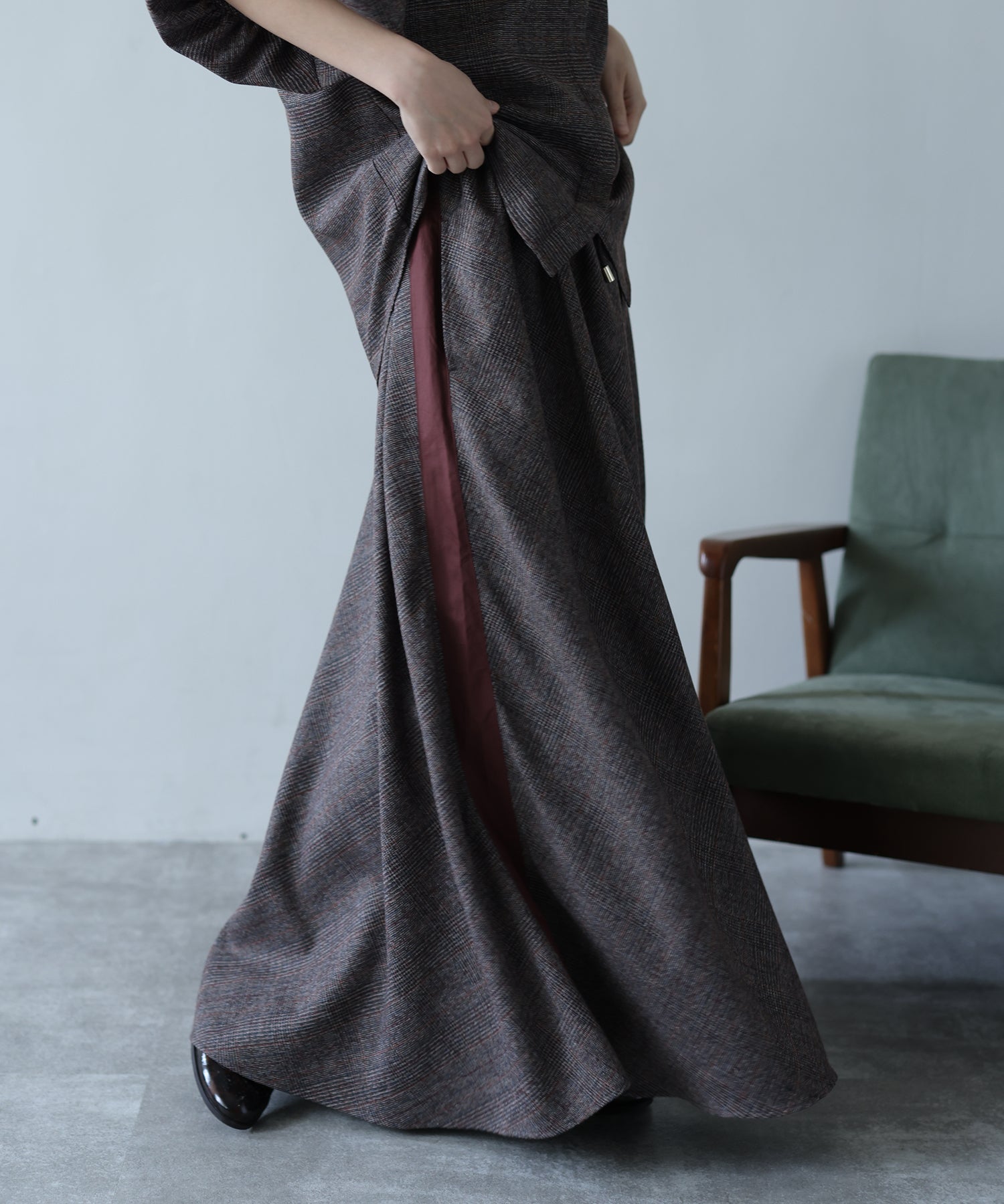 ブラウン　model：H160