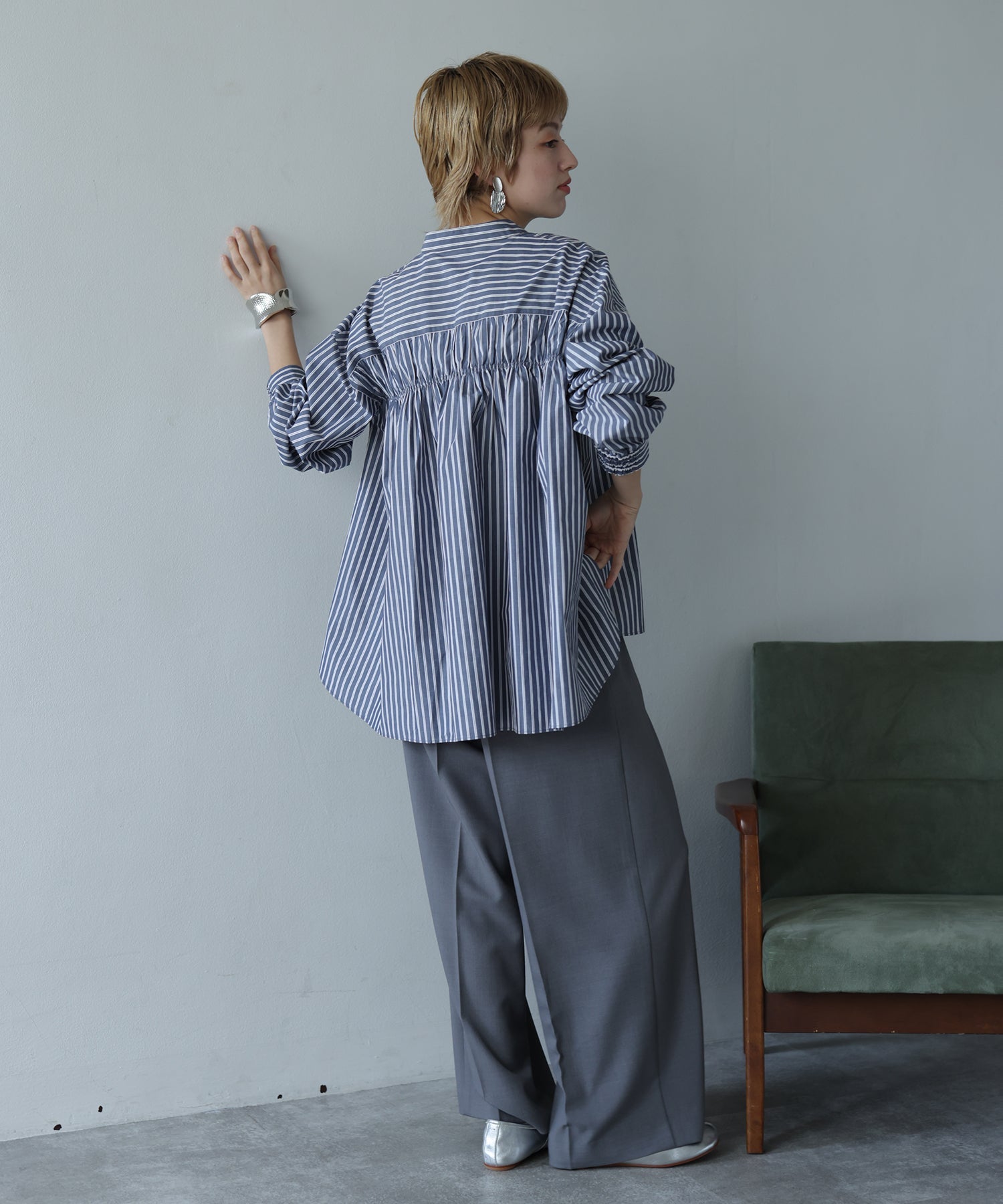 ネイビーストライプ　model：H160