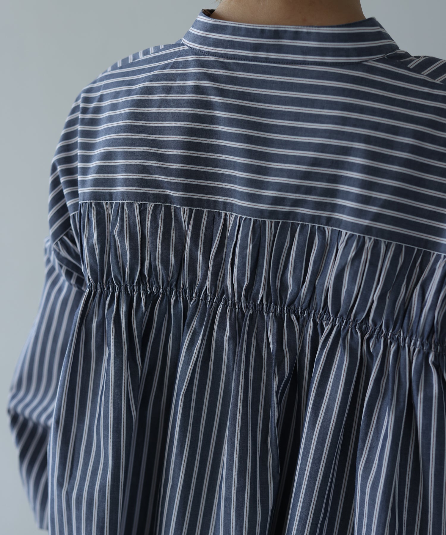 ネイビーストライプ　model：H160