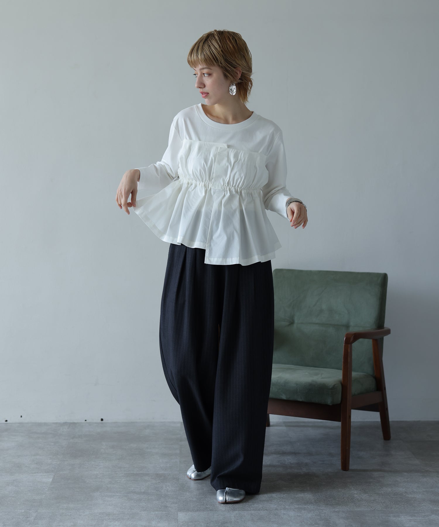 ブラック　model：H160