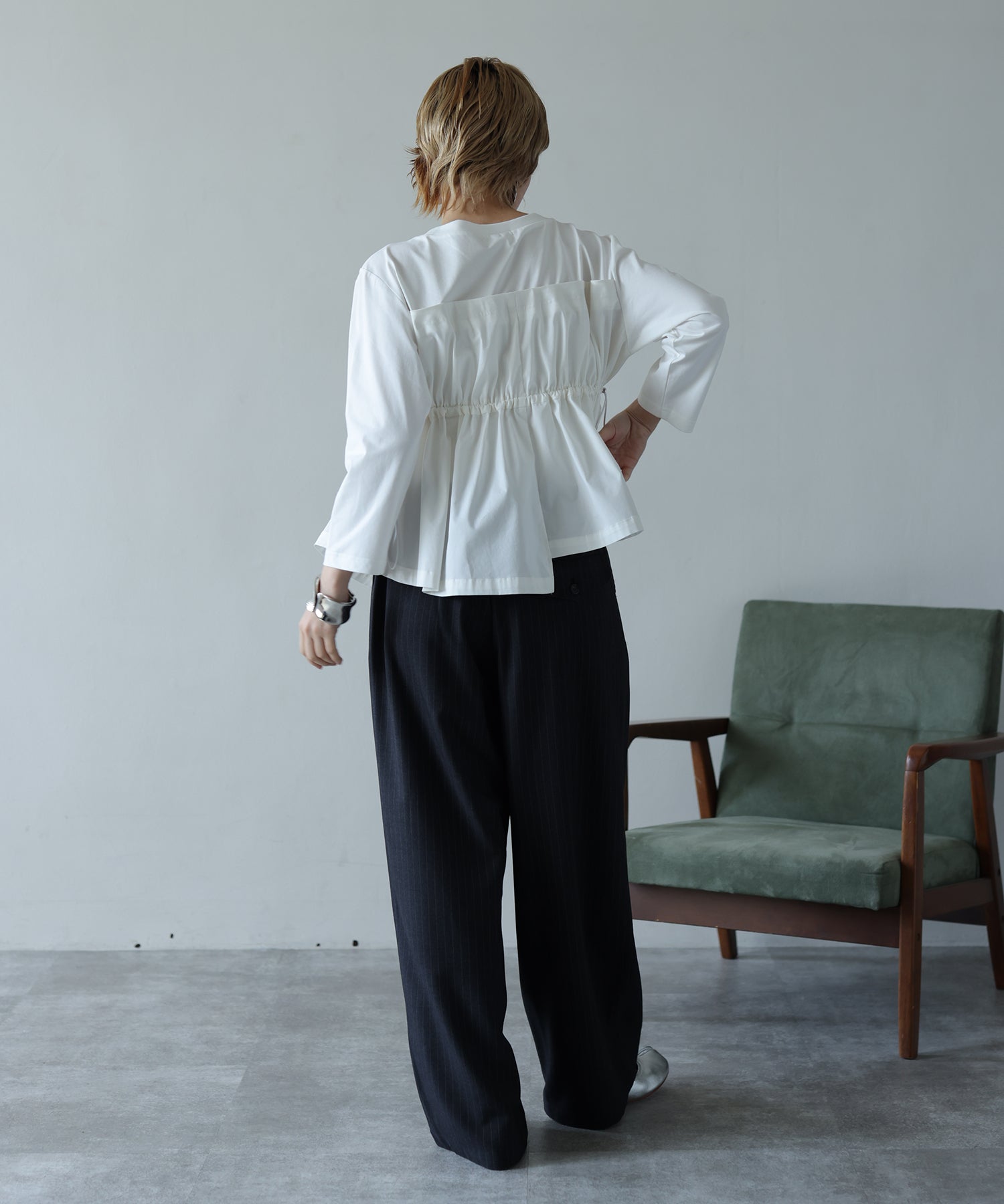 ブラック　model：H160