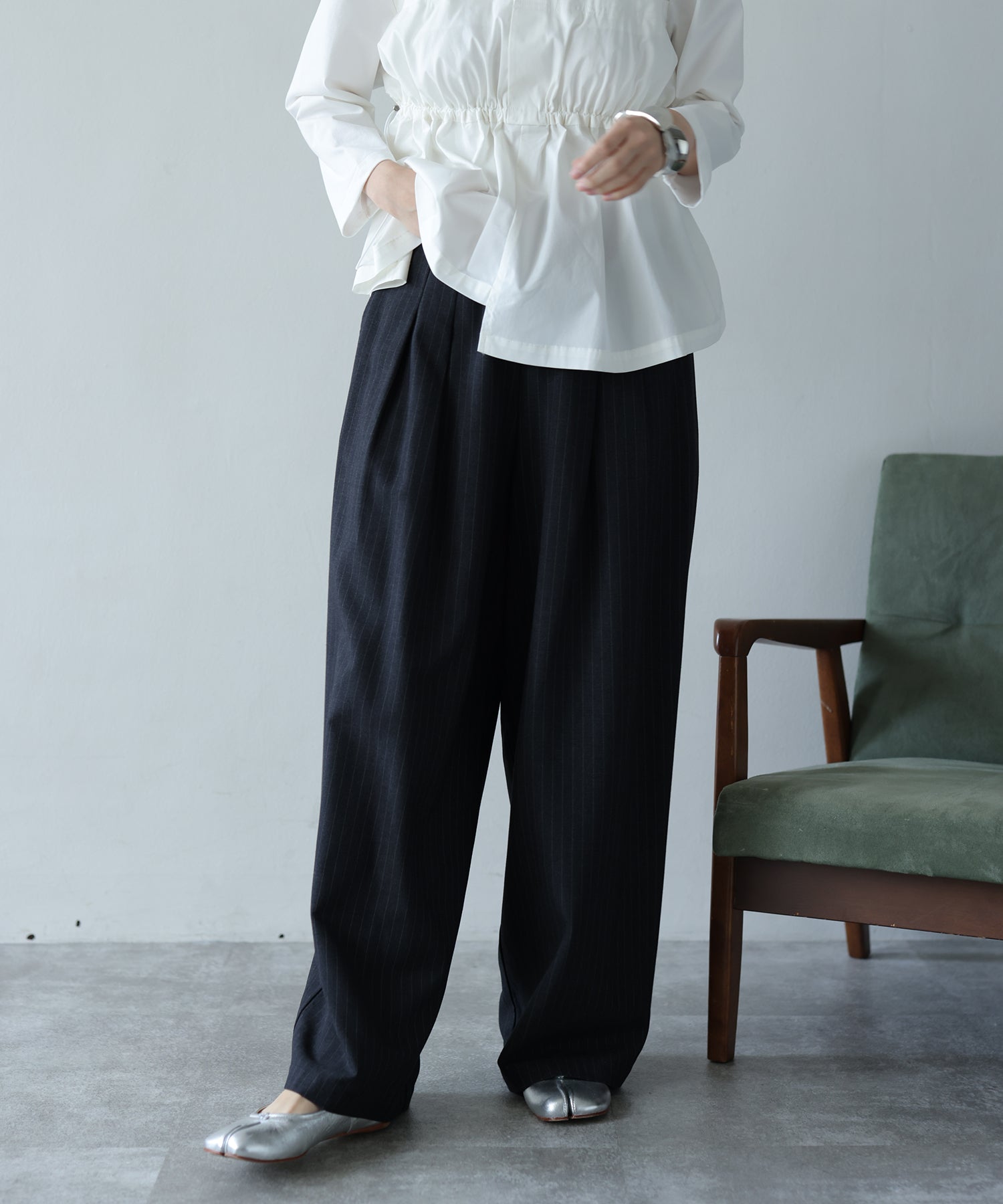 ブラック　model：H160