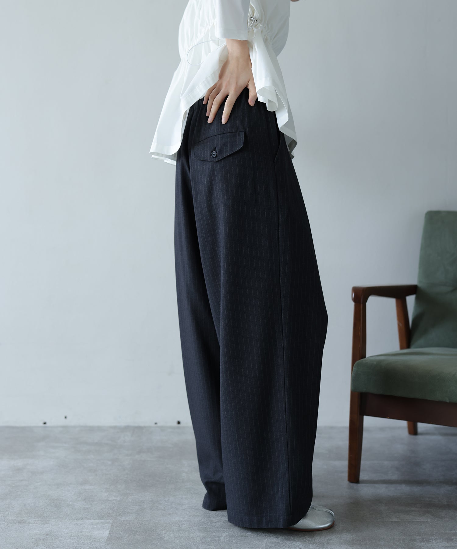 ブラック　model：H160