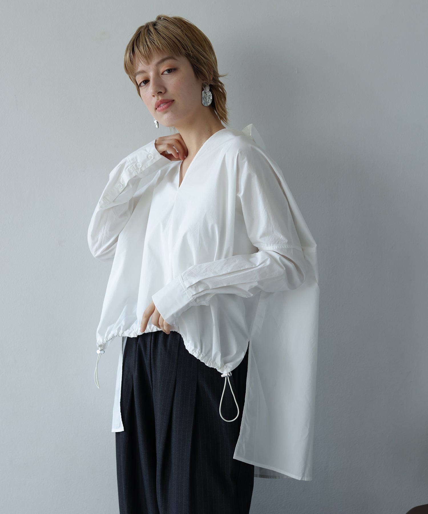 オフホワイト　model：H160