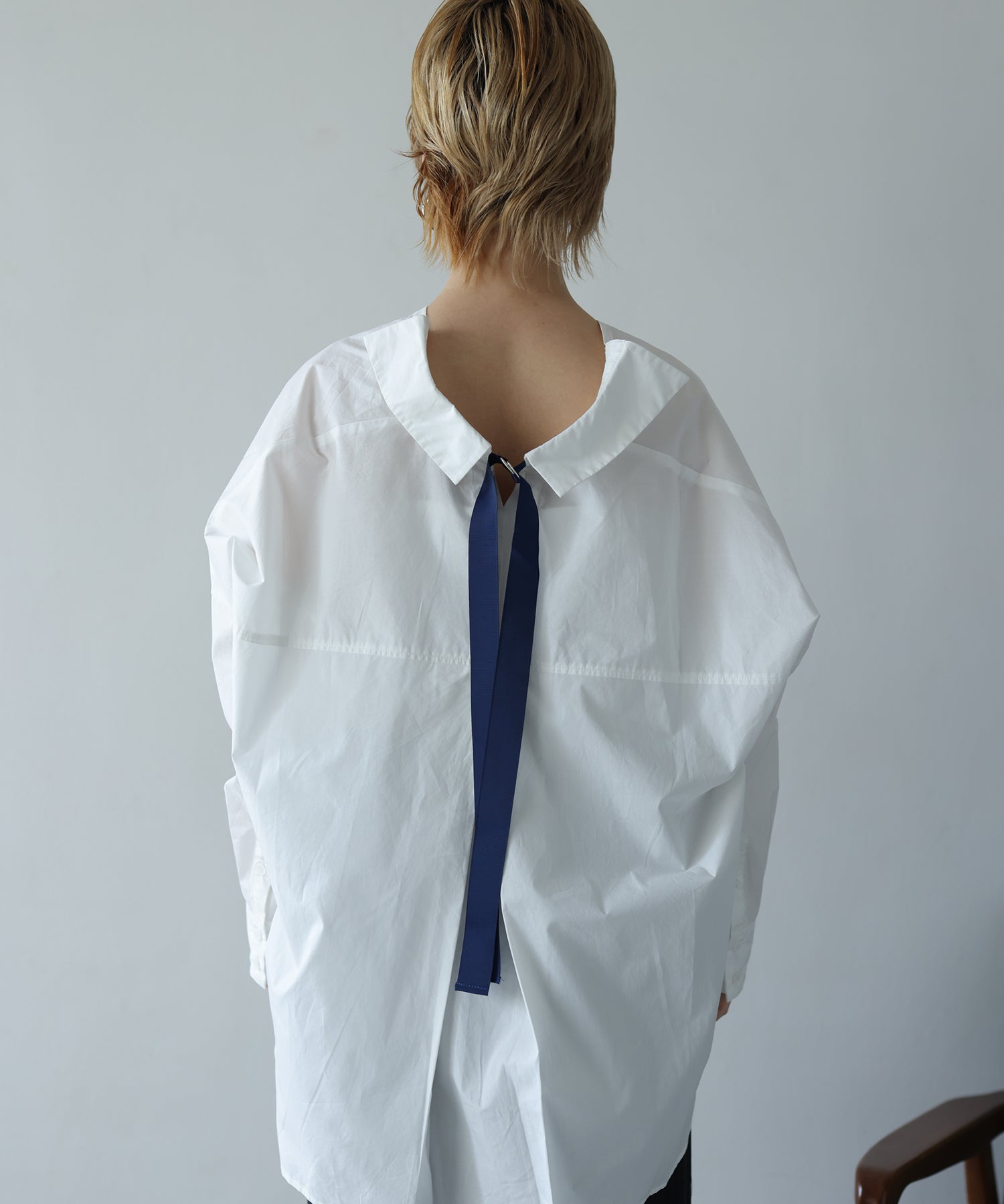 オフホワイト　model：H160