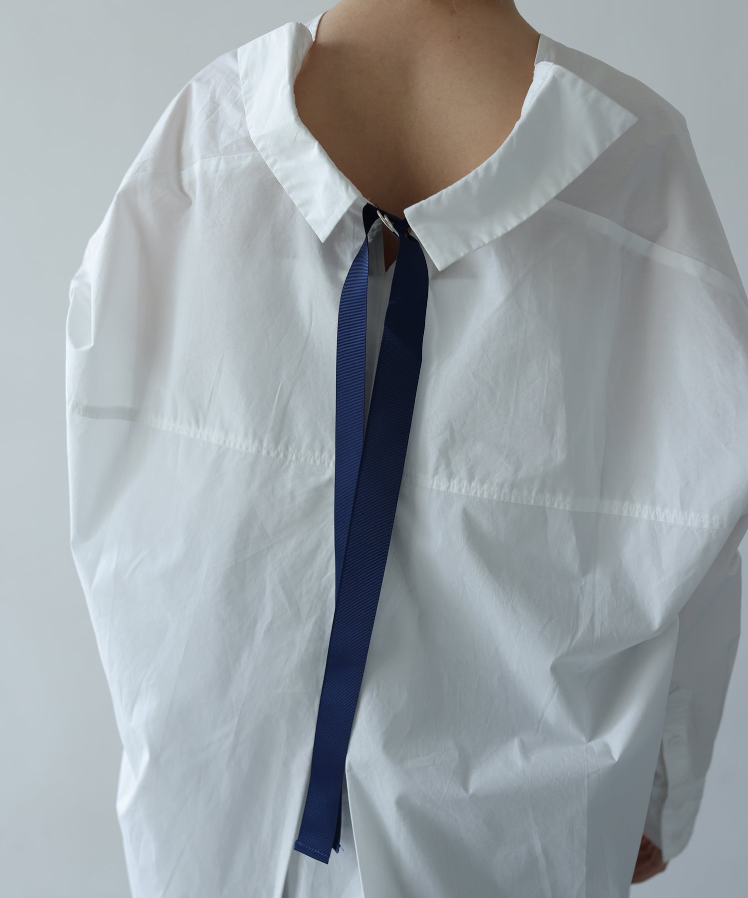 オフホワイト　model：H160