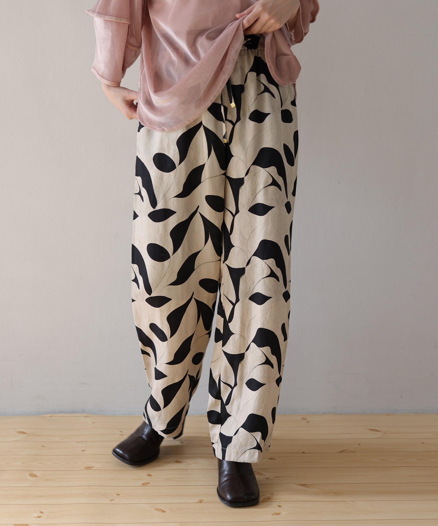 Diffusione Tessile『1PLATA』サテン ワイドパンツ Lajour｜タックサテン ワイドパンツ | Rakuten Fashion(楽天
