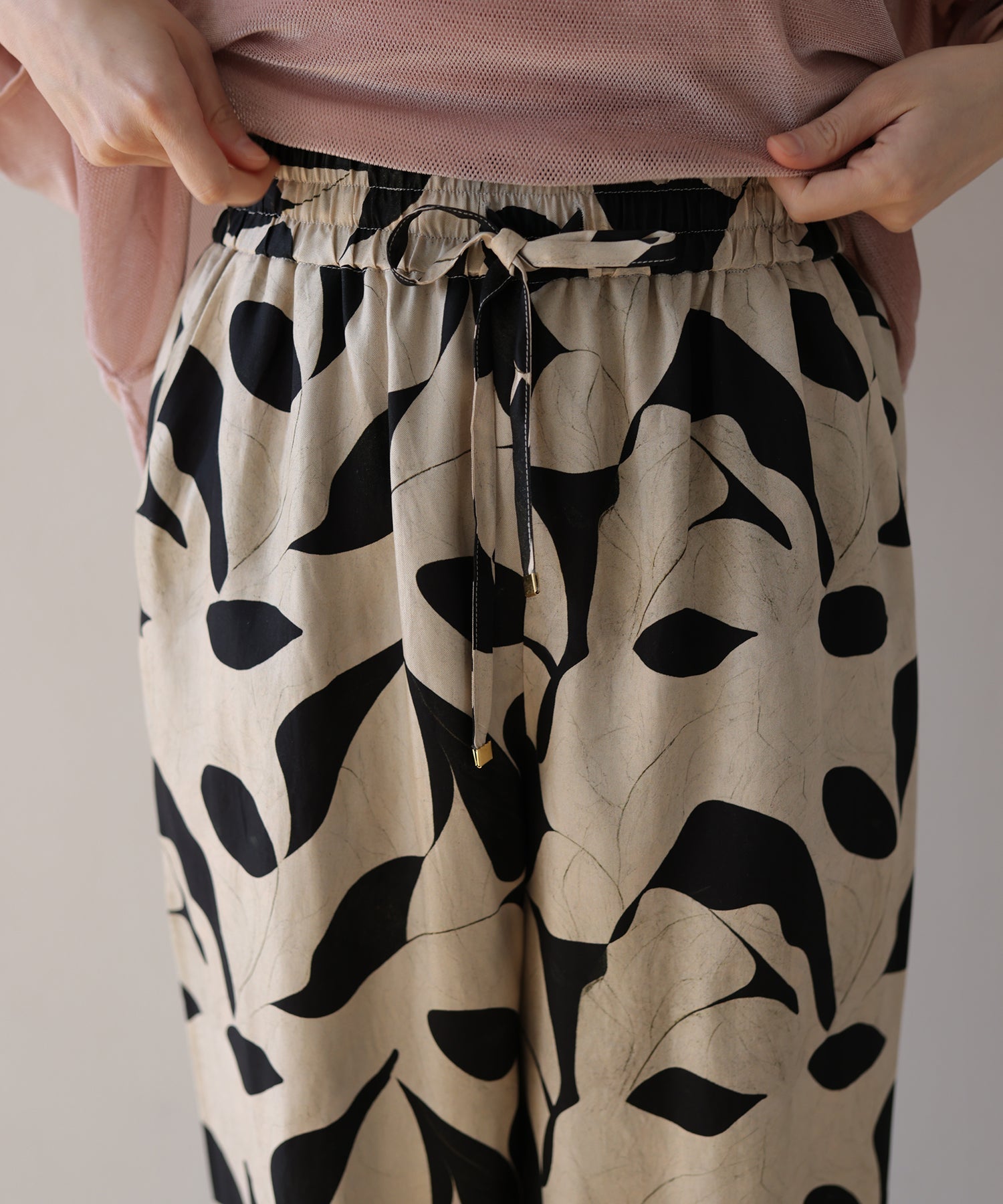 ベージュ×ブラック　model：H160