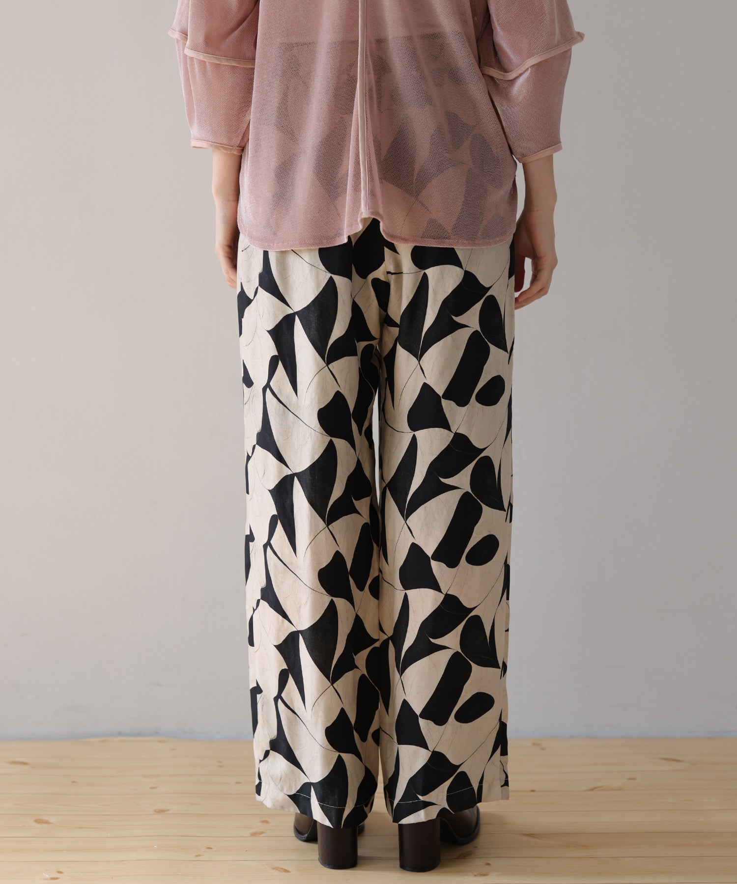 ベージュ×ブラック　model：H160