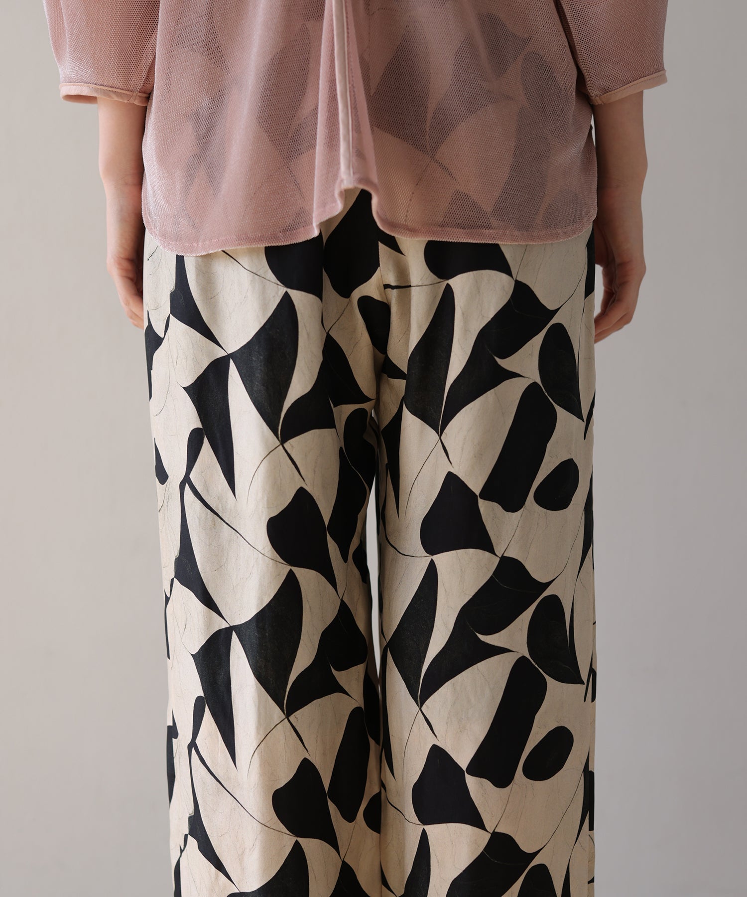 ベージュ×ブラック　model：H160