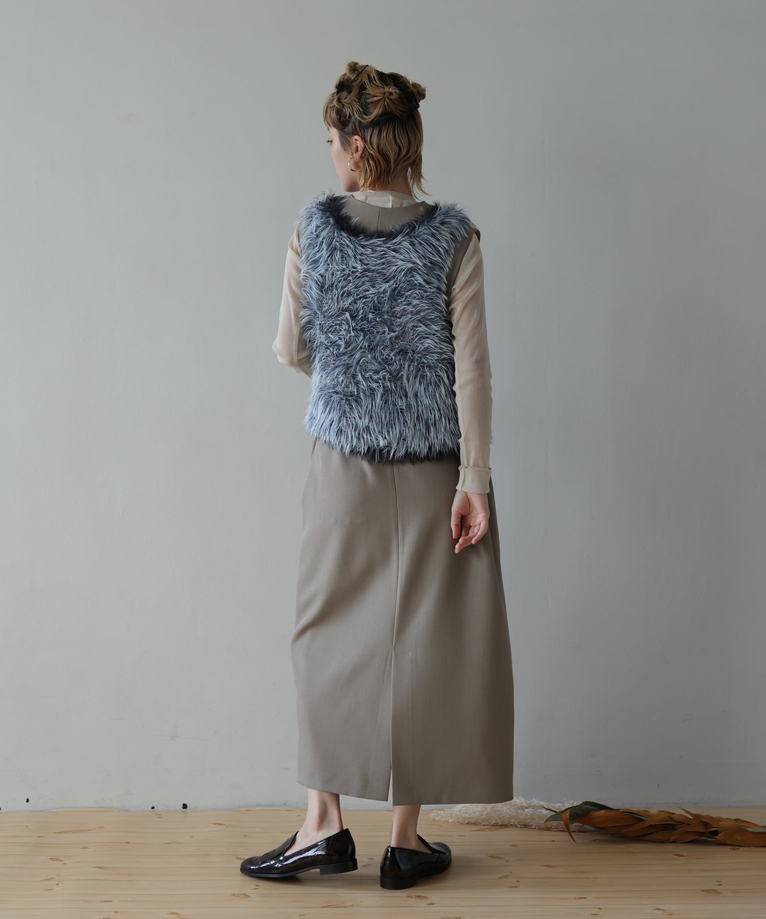 チャコール　model：H160