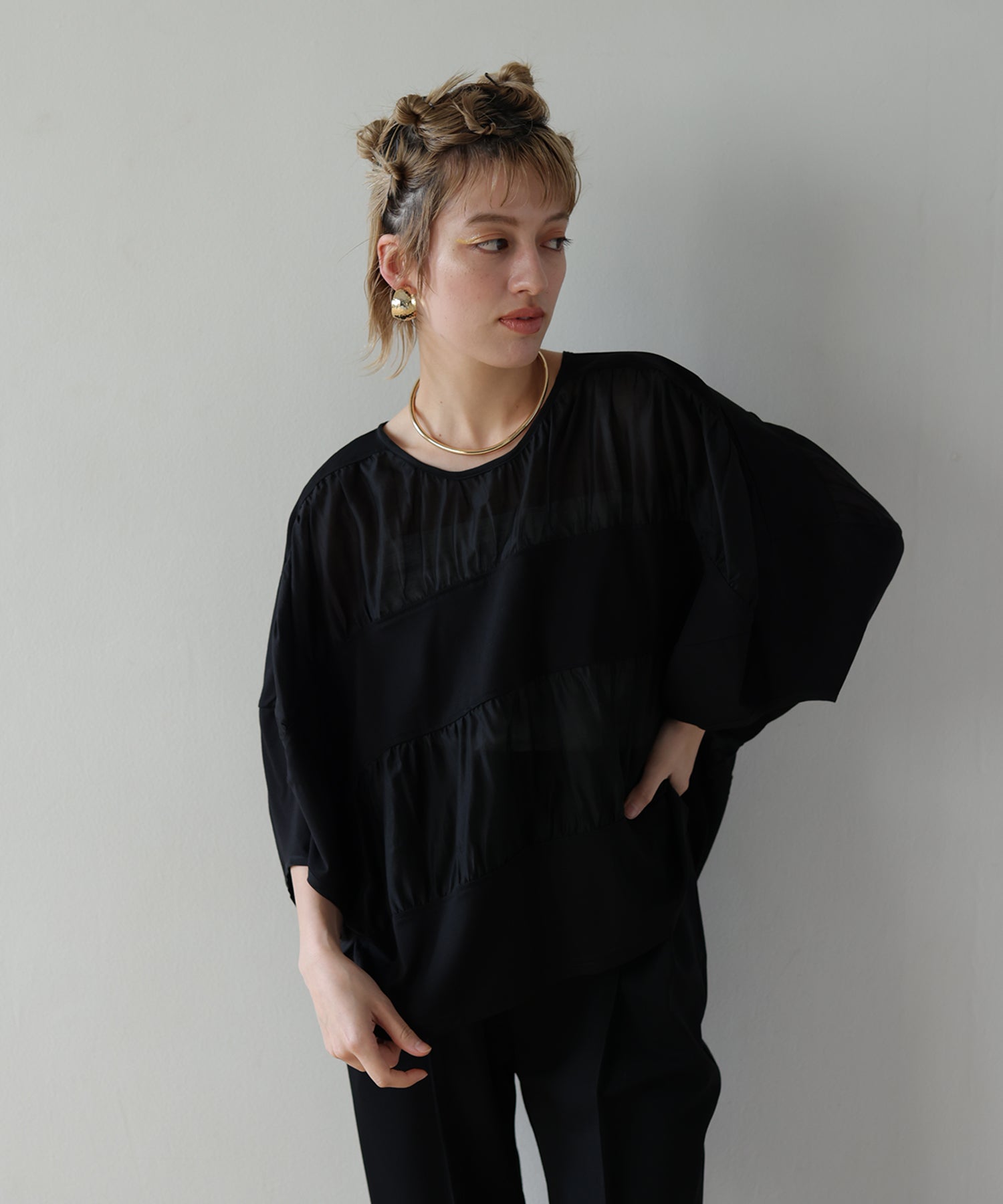 ブラック　model：H160