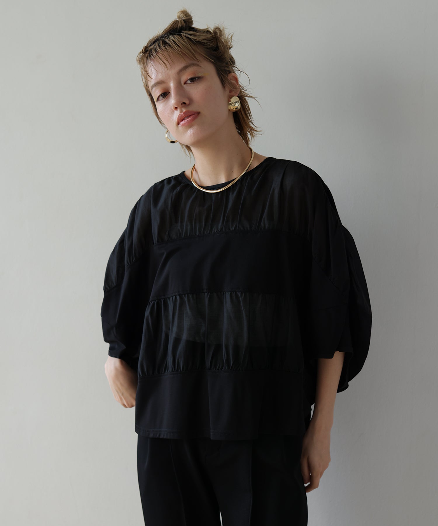 ブラック　model：H160