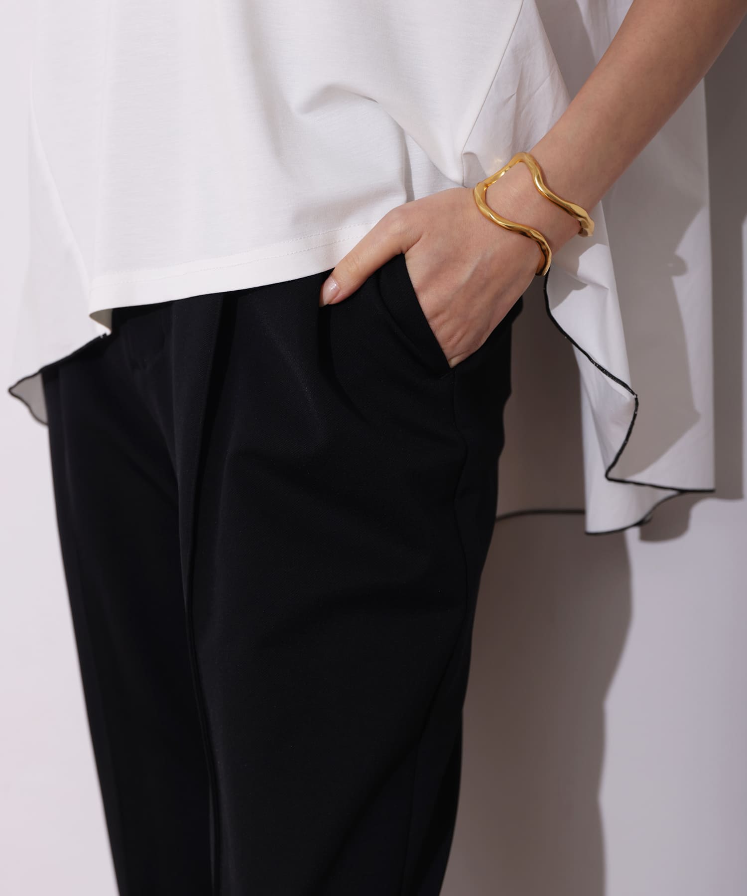 【Timesale】ジッパー裾スリットパンツ