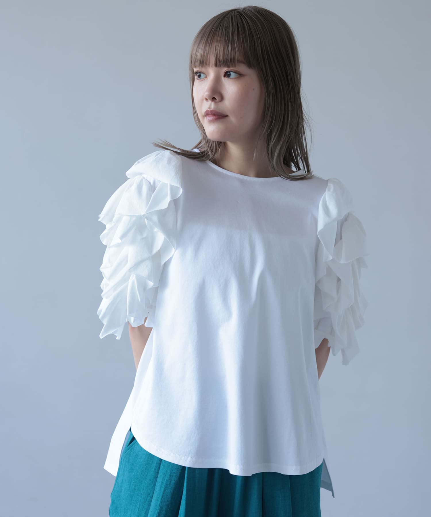 オフホワイト　model：H167