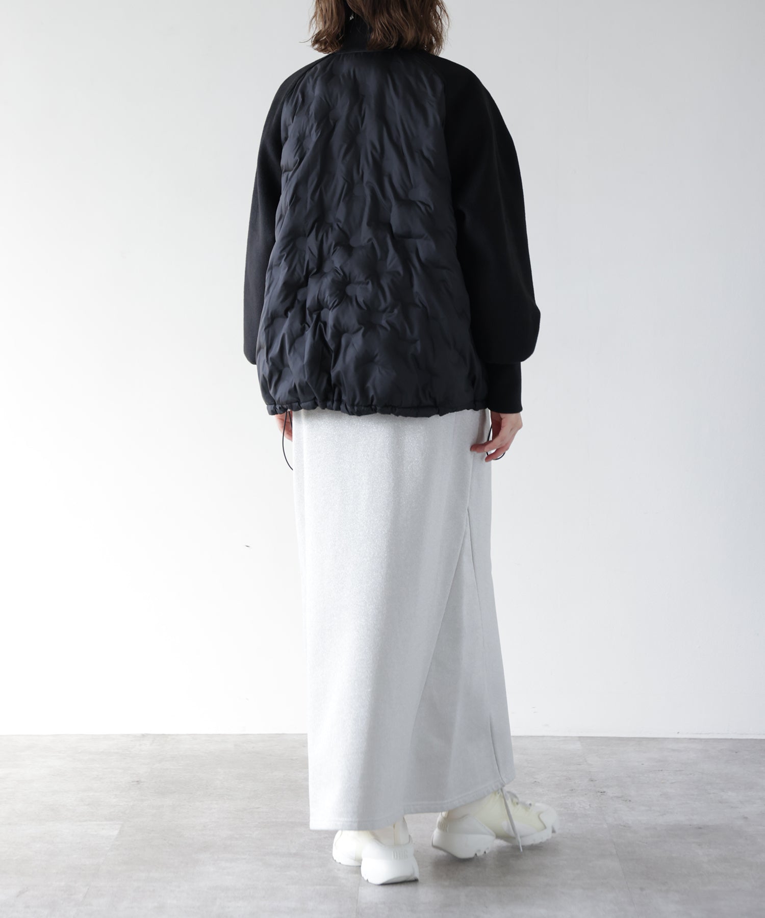 ブラック　model：H167