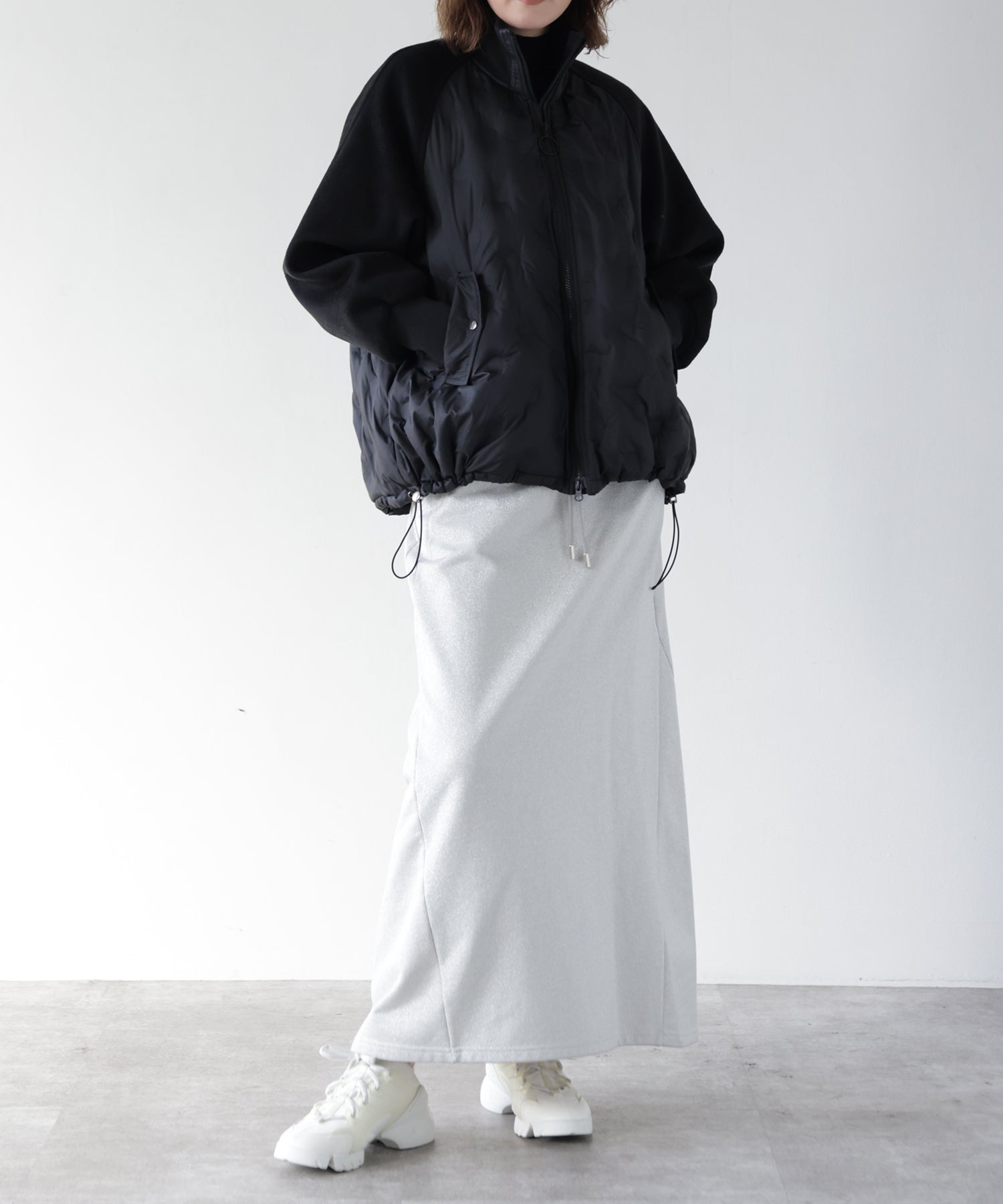 ブラック　model：H167