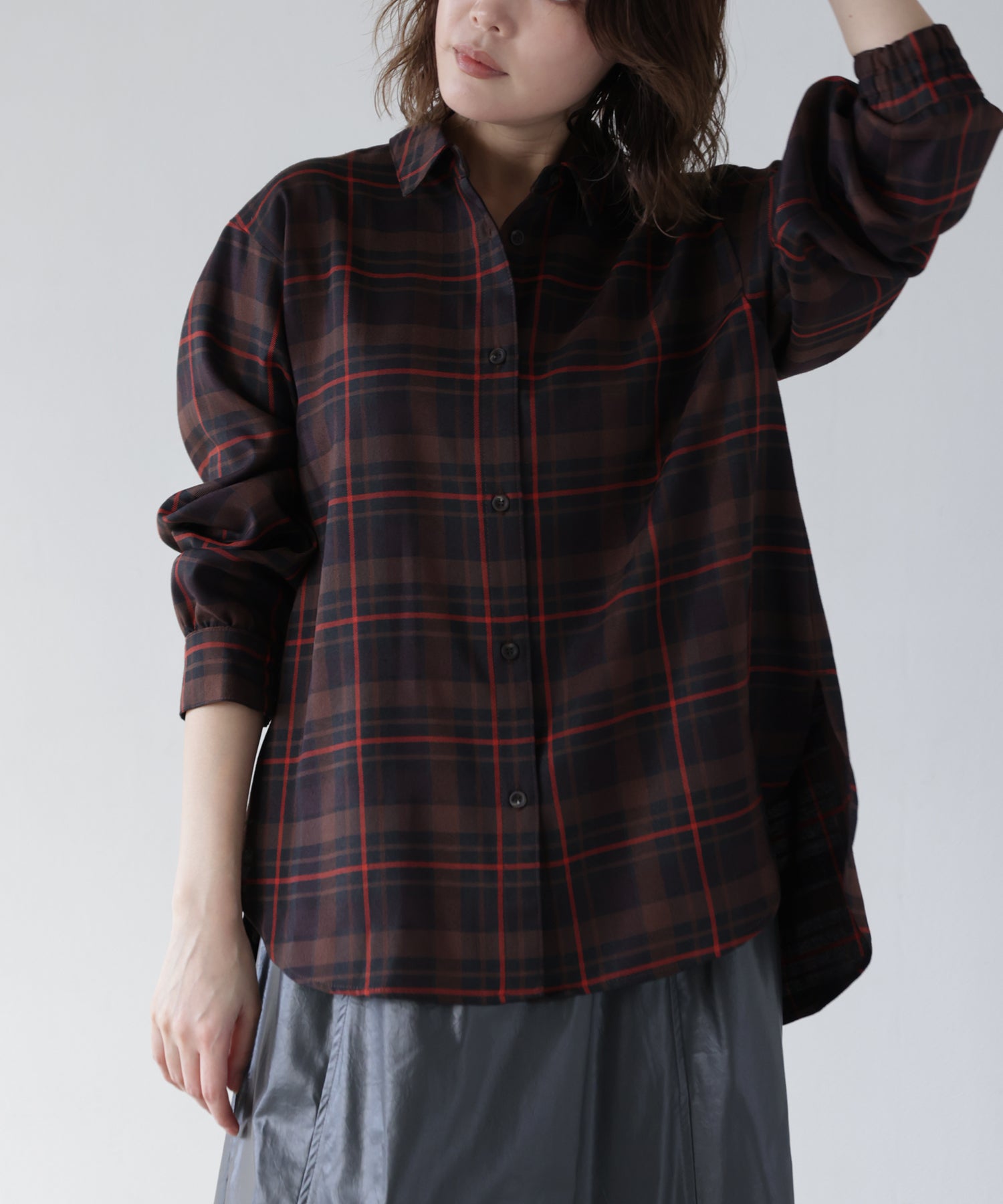 ブラウン　model：H167