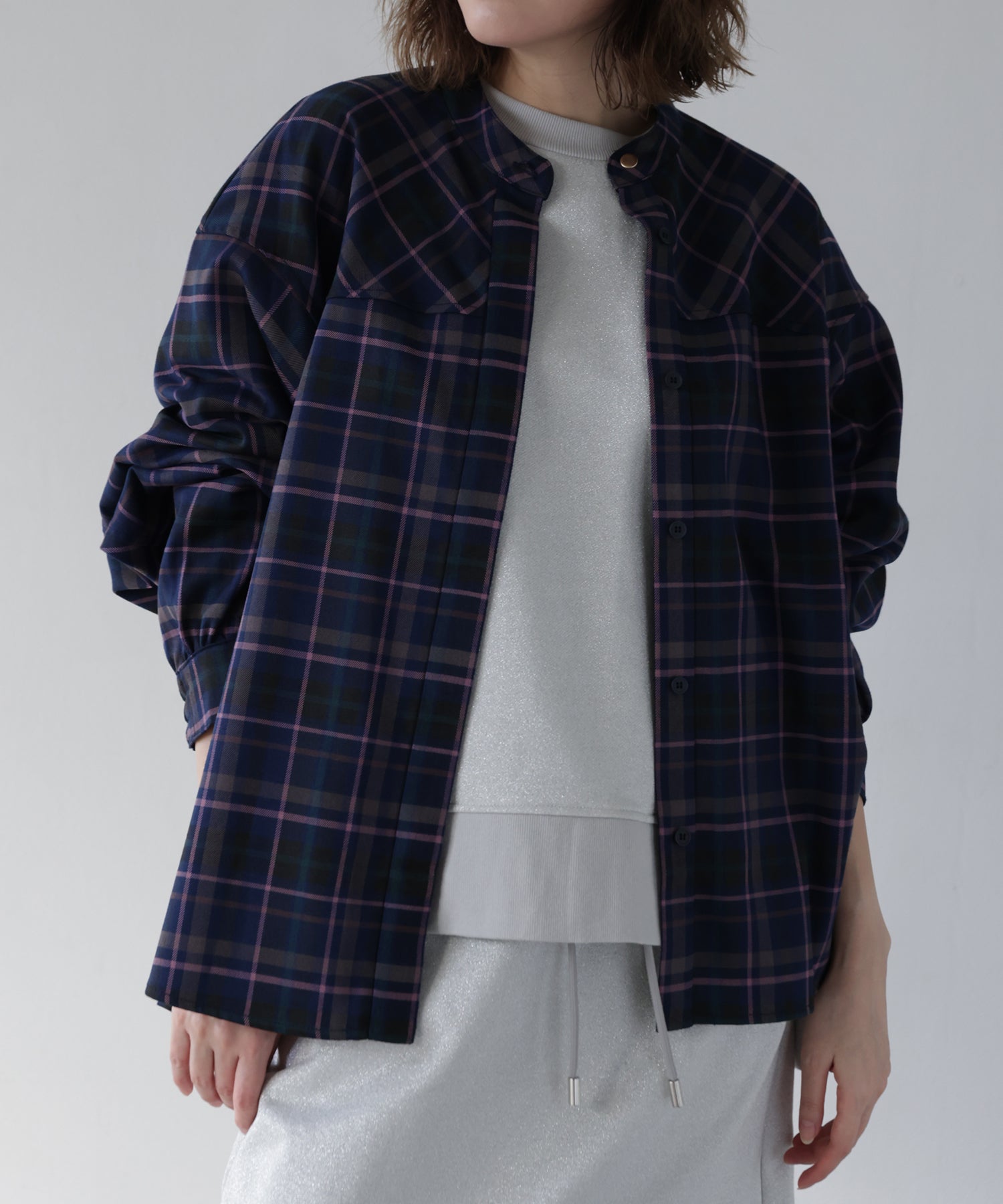 ネイビー　model：H167