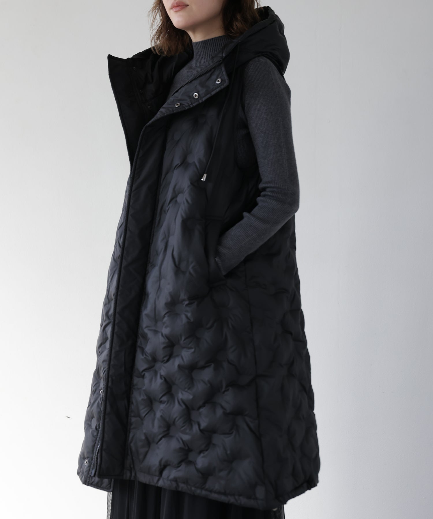 ブラック　model：H167