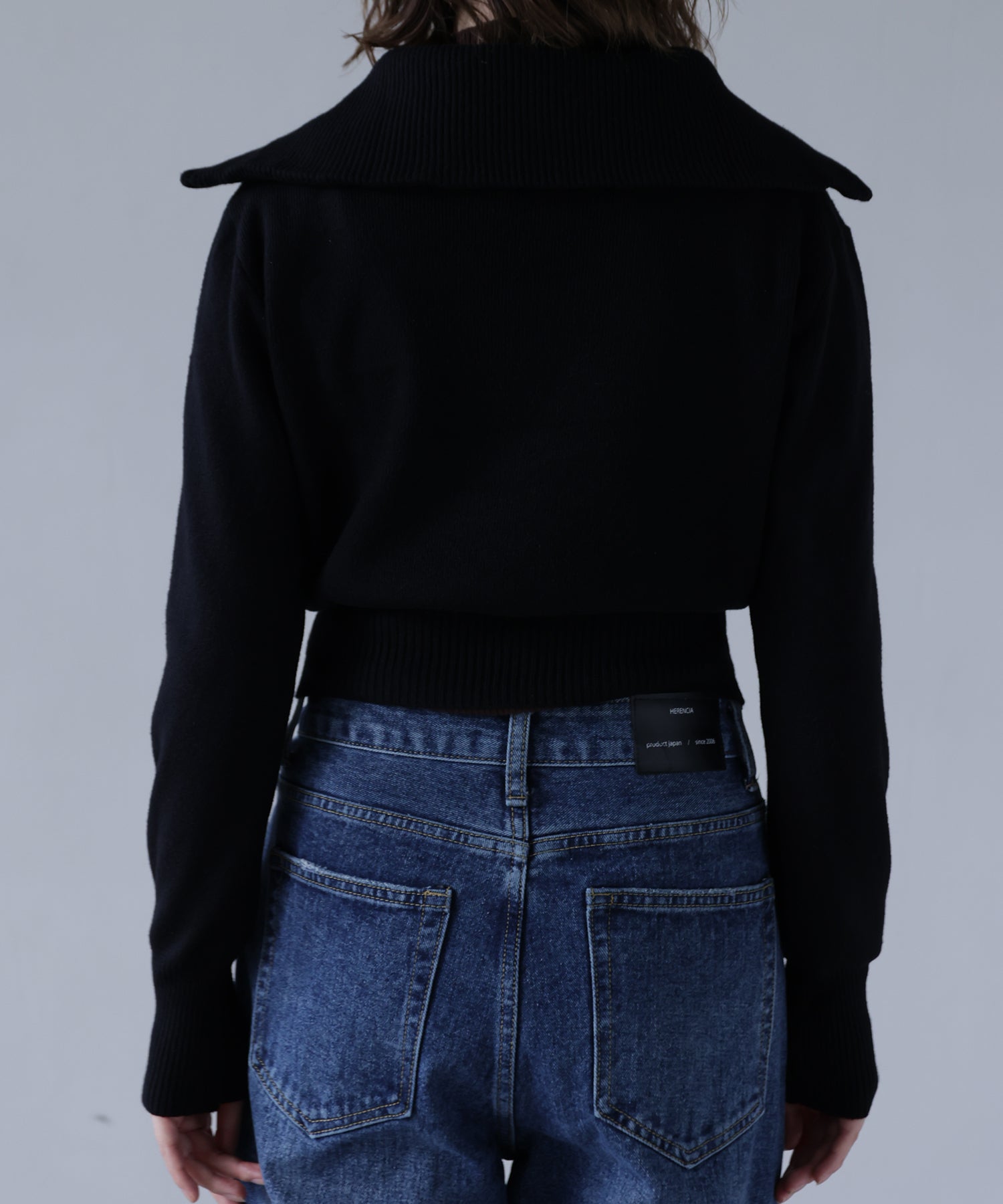 ブラック　model：H167