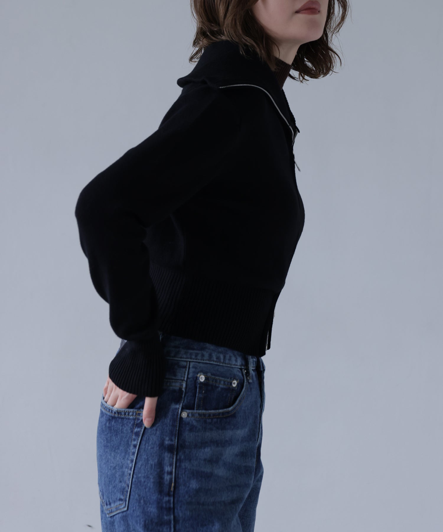 ブラック　model：H167