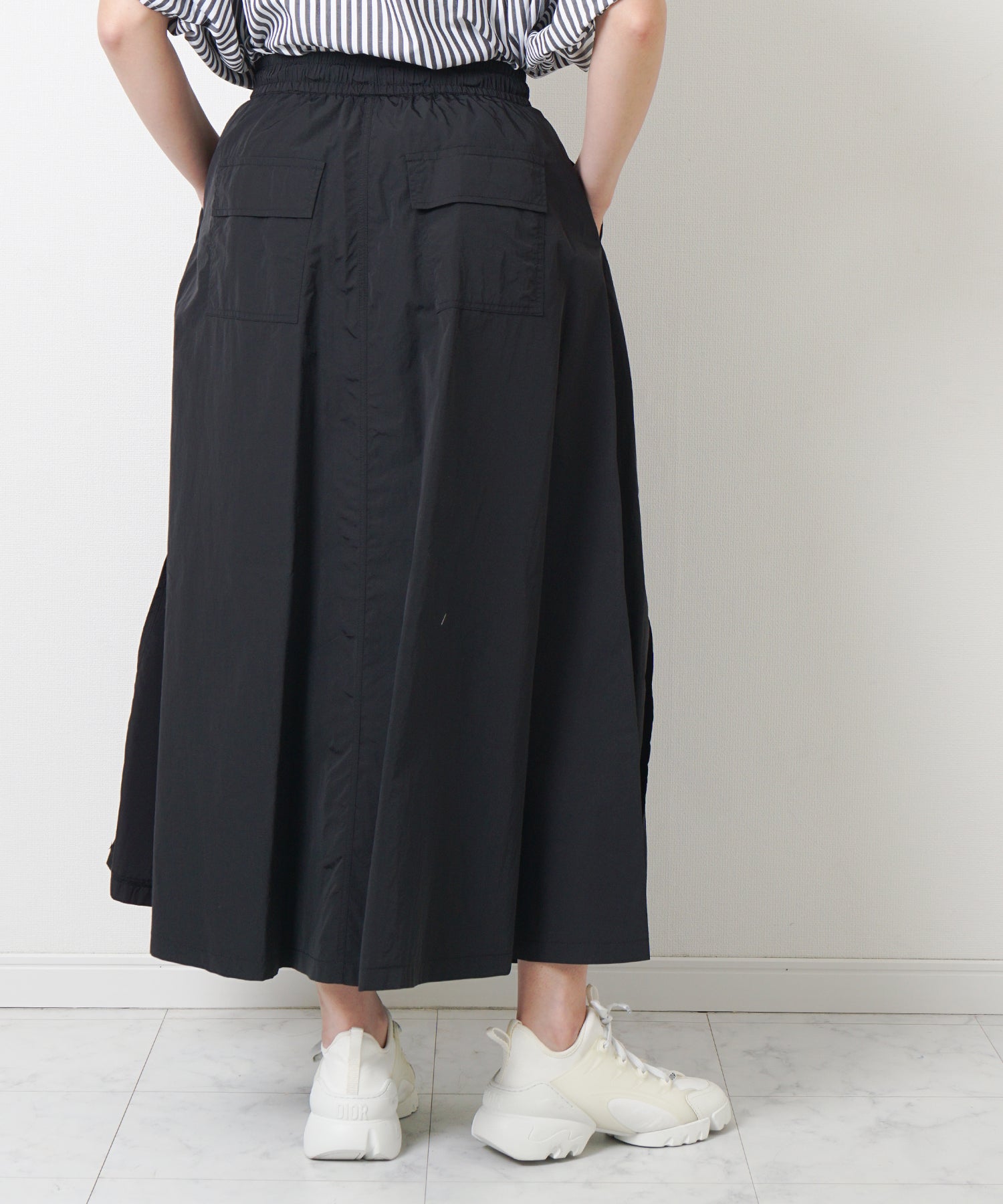 ブラック　model：H160