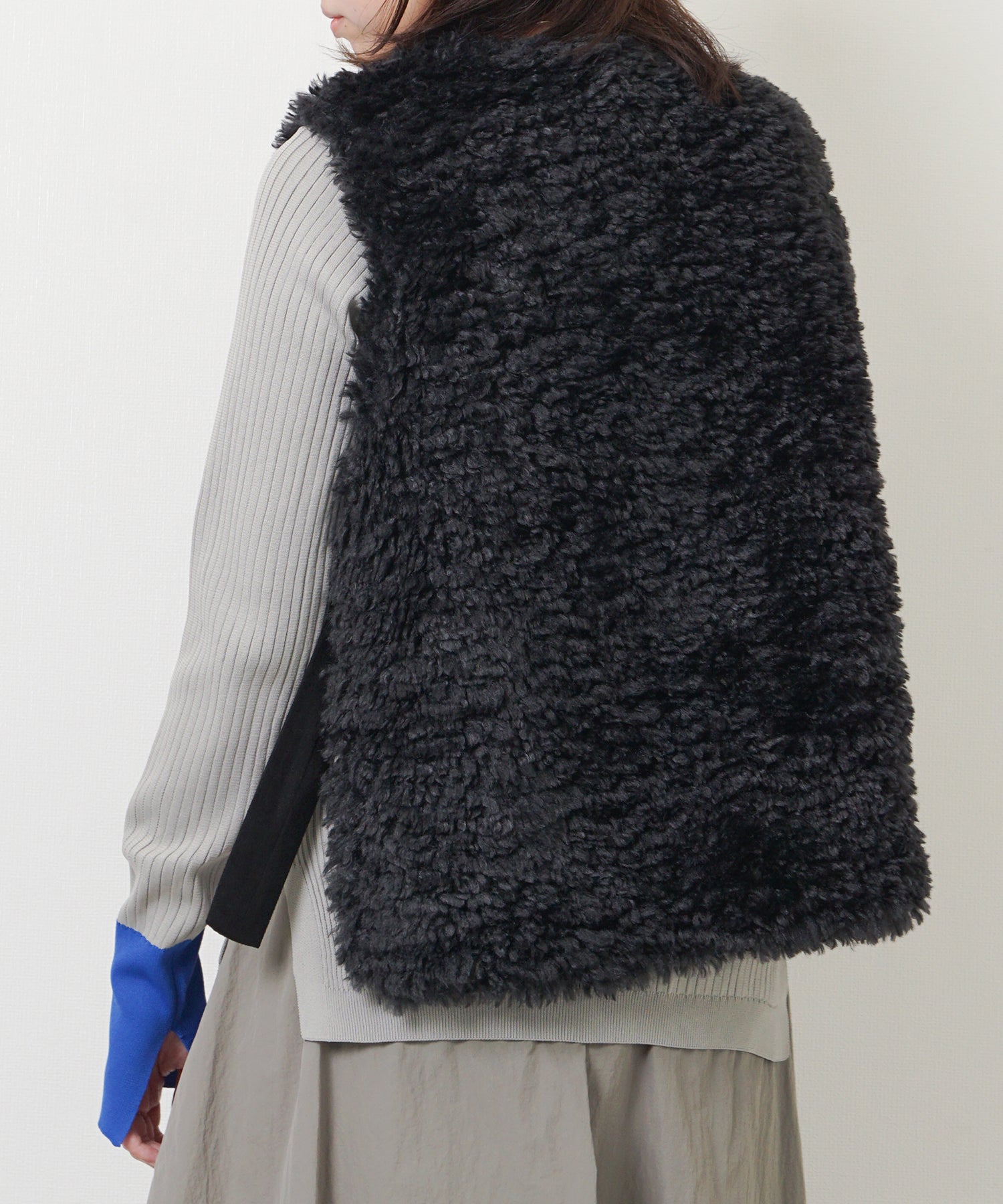 ブラック　model：H160
