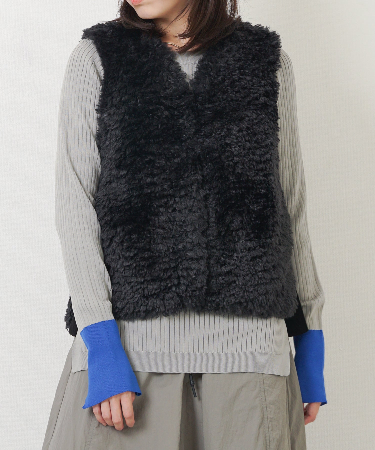 ブラック　model：H160