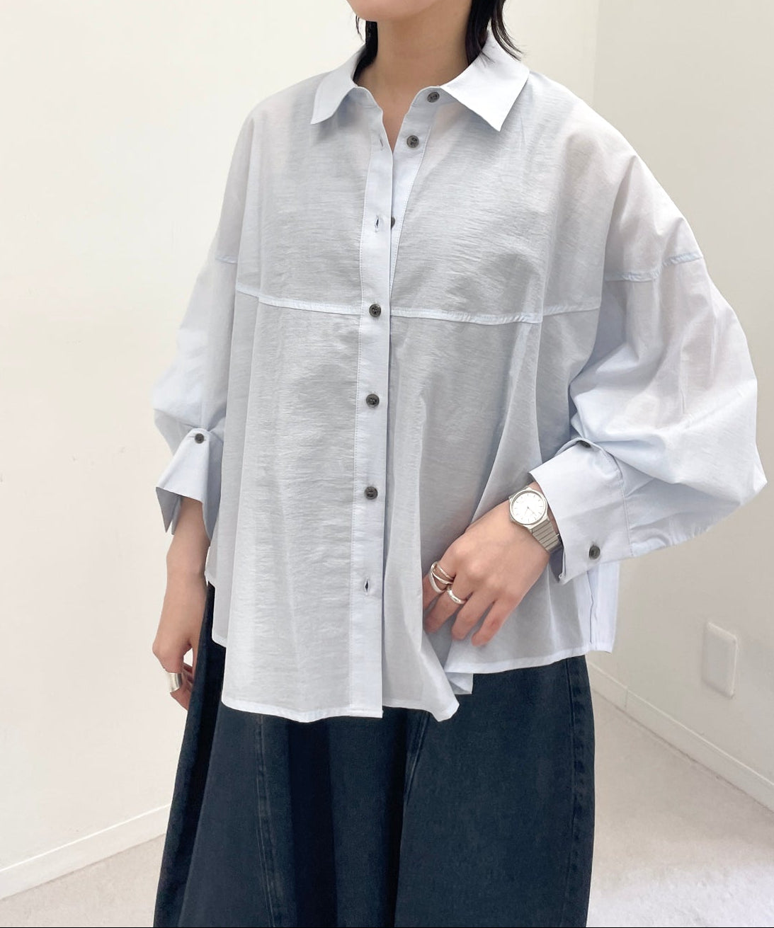 ブルー　staff：H161