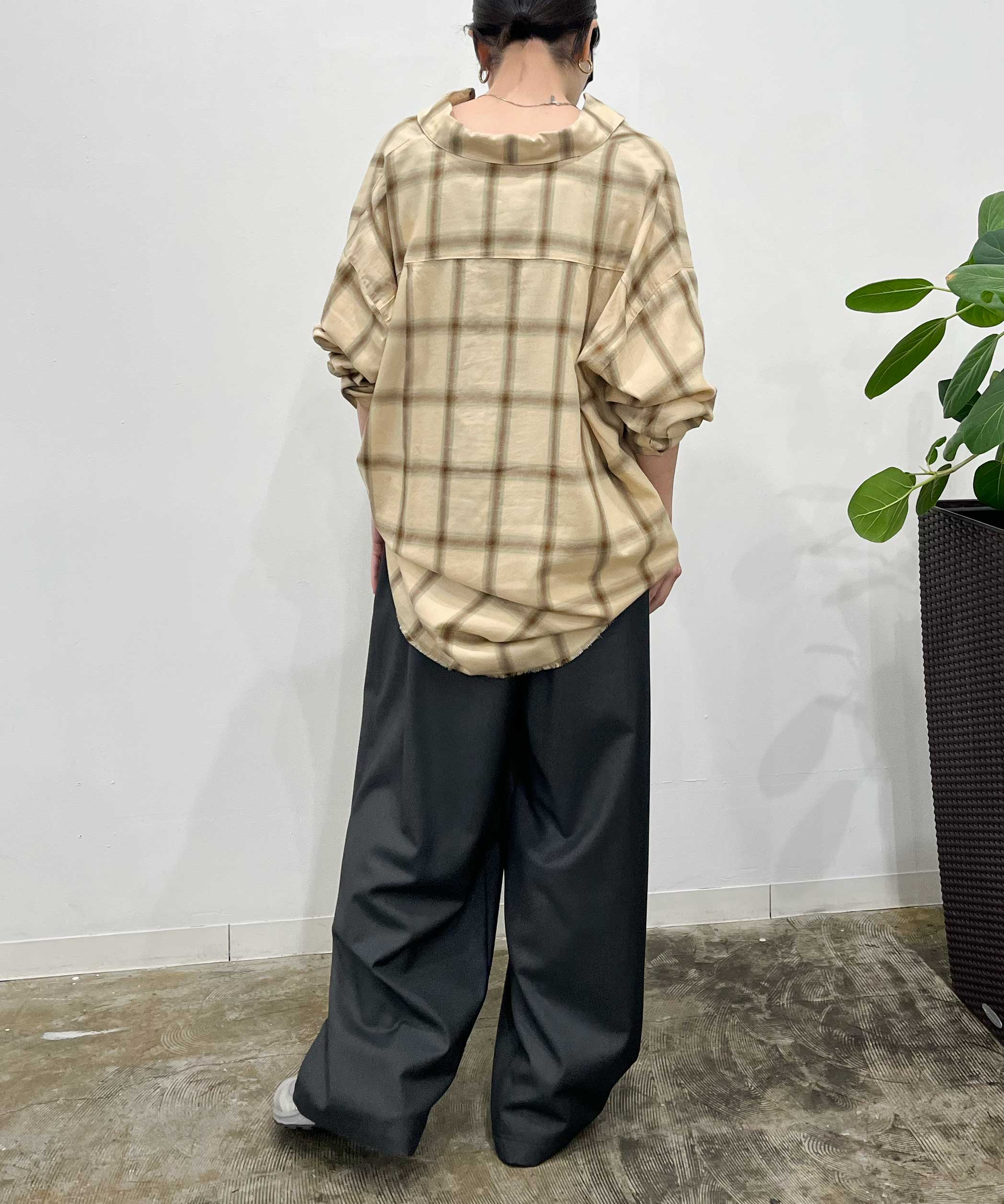 イエロー　staff：H155