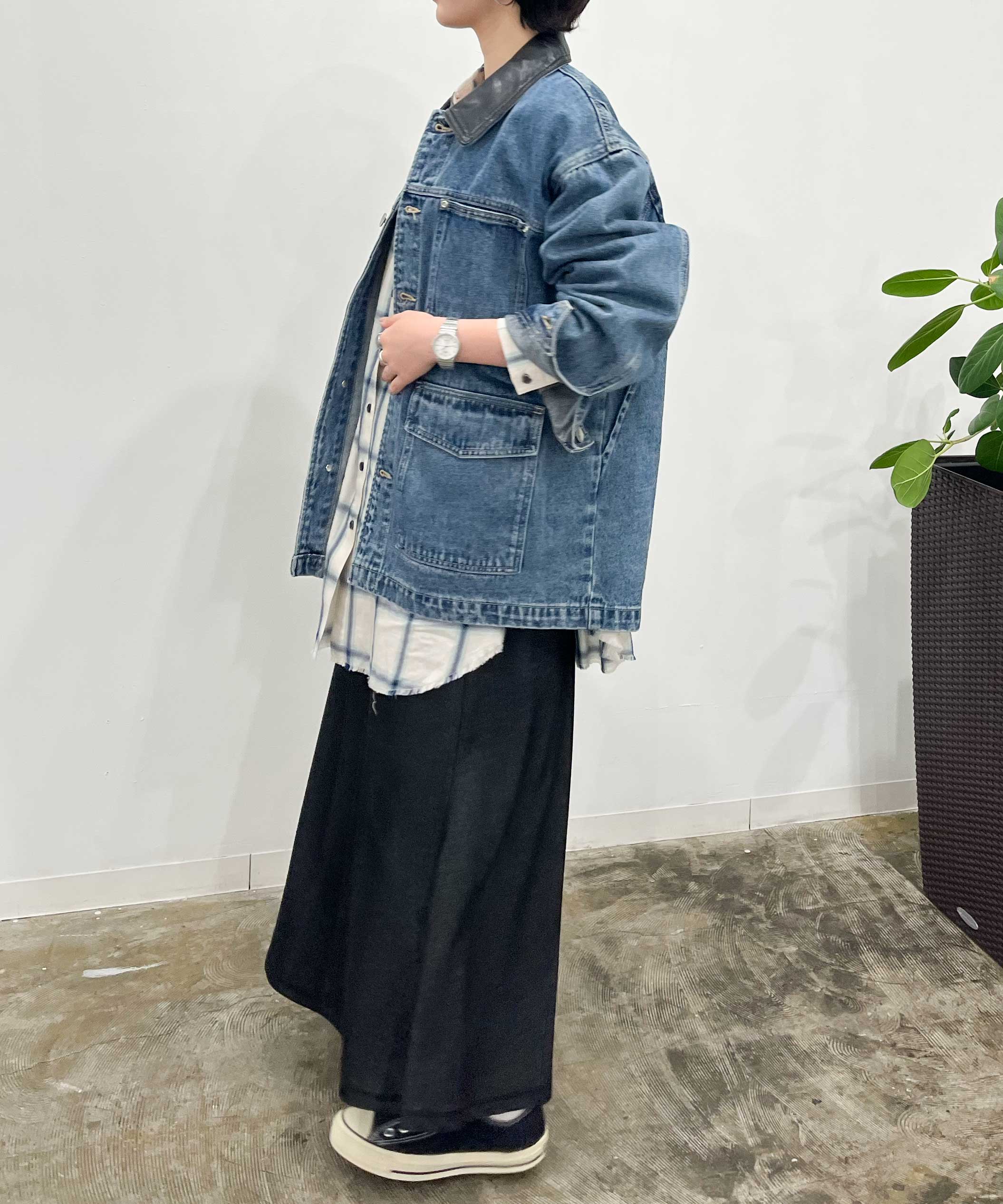 オフホワイト　staff：H161