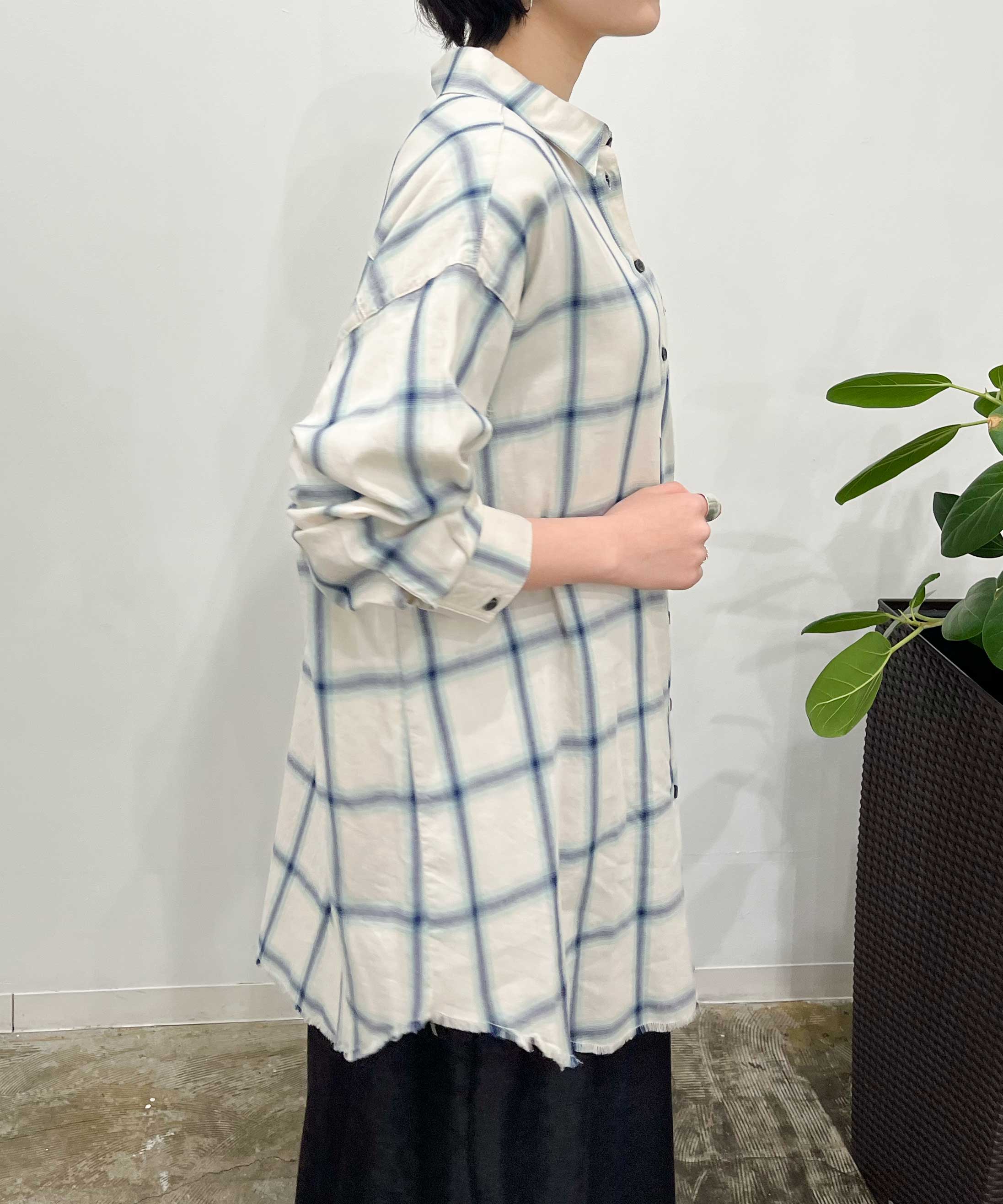 オフホワイト　staff：H161