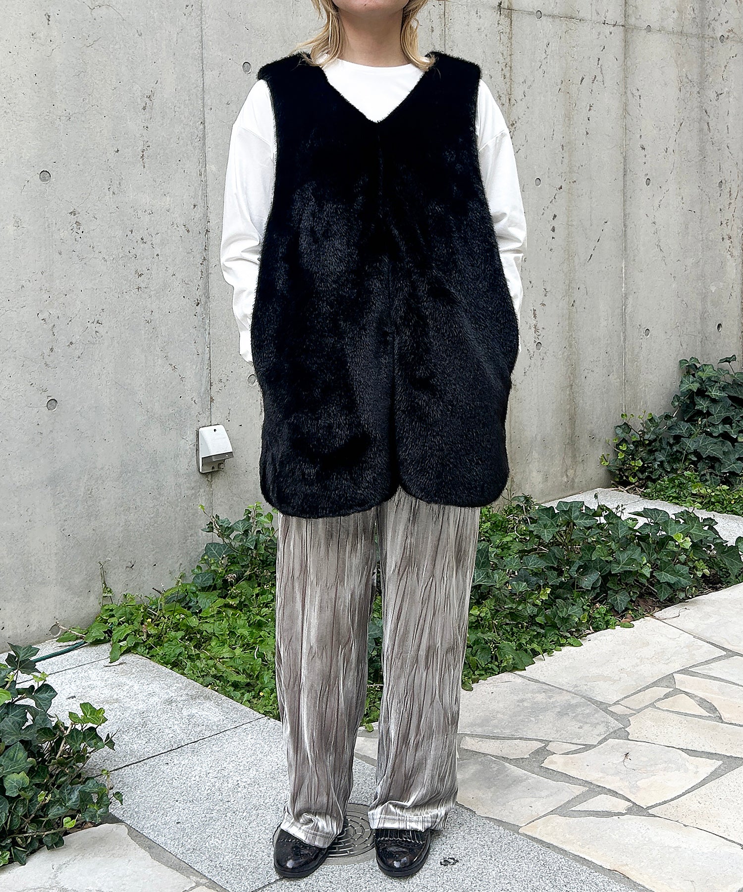 ブラック×ブラック ファーベスト　staff：H157