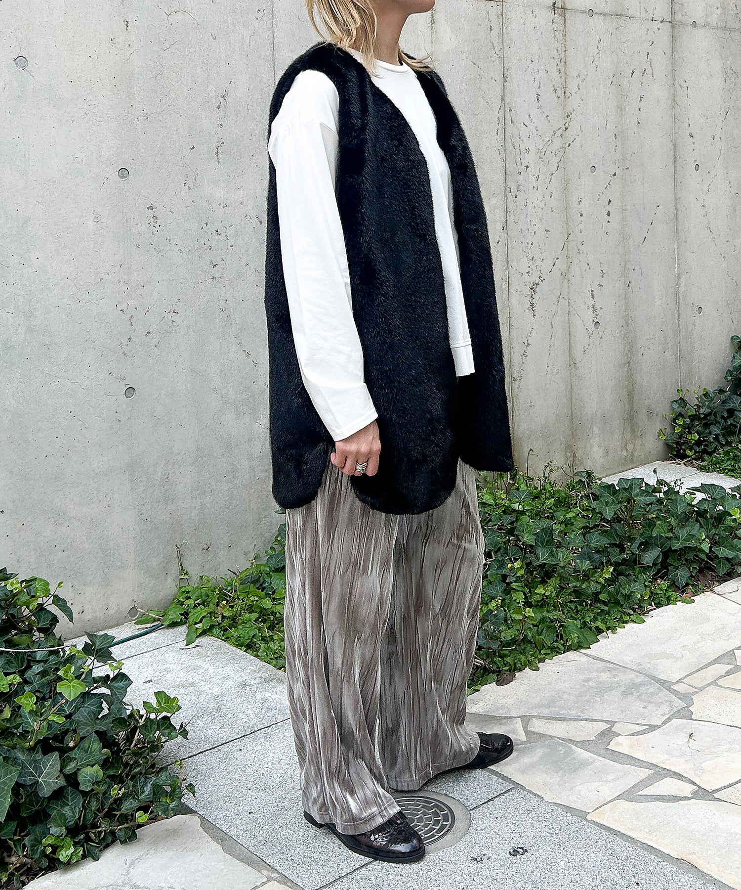 ブラック×ブラック ファーベスト　staff：H157