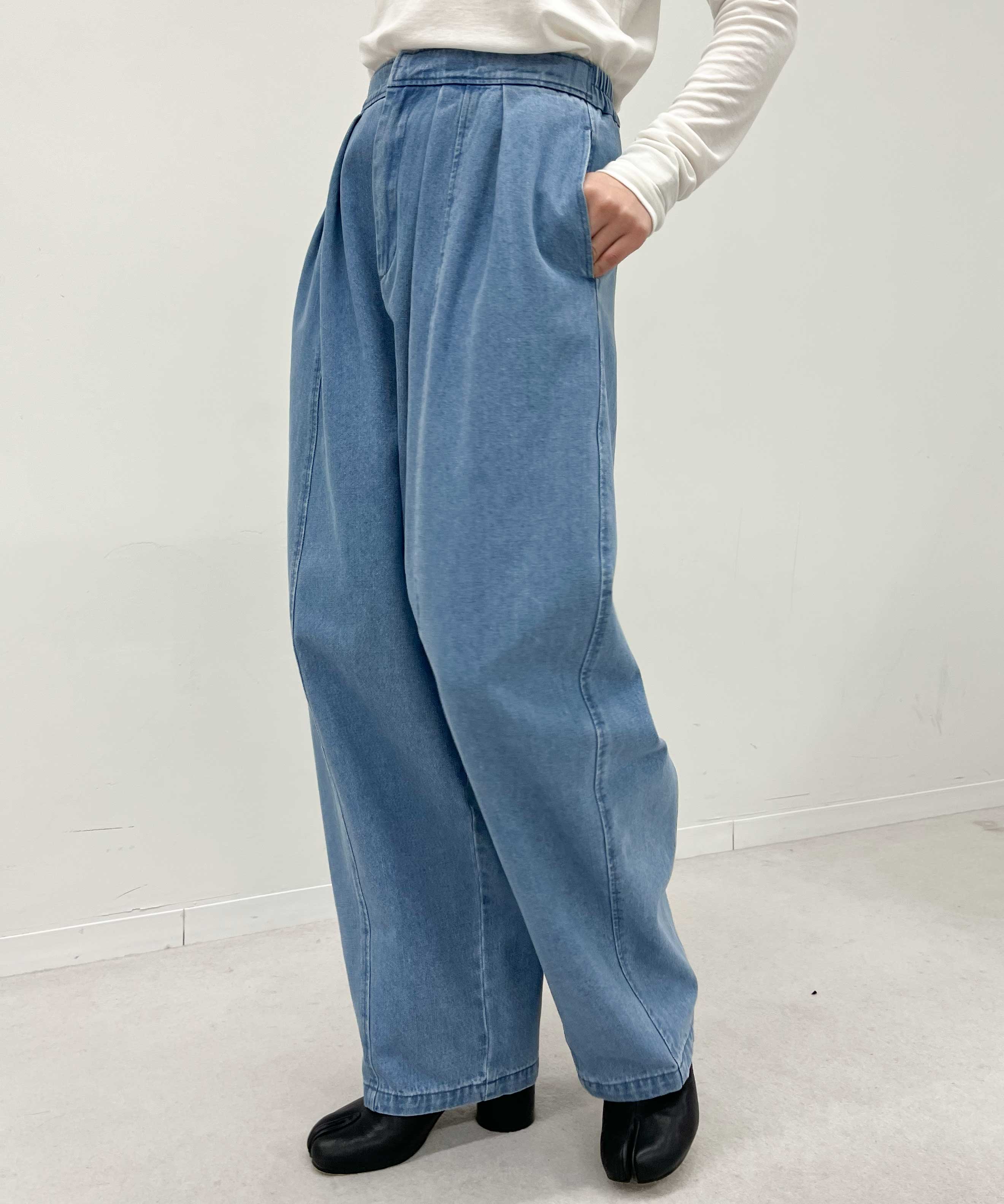 Denim Tuck Cocoon Pants