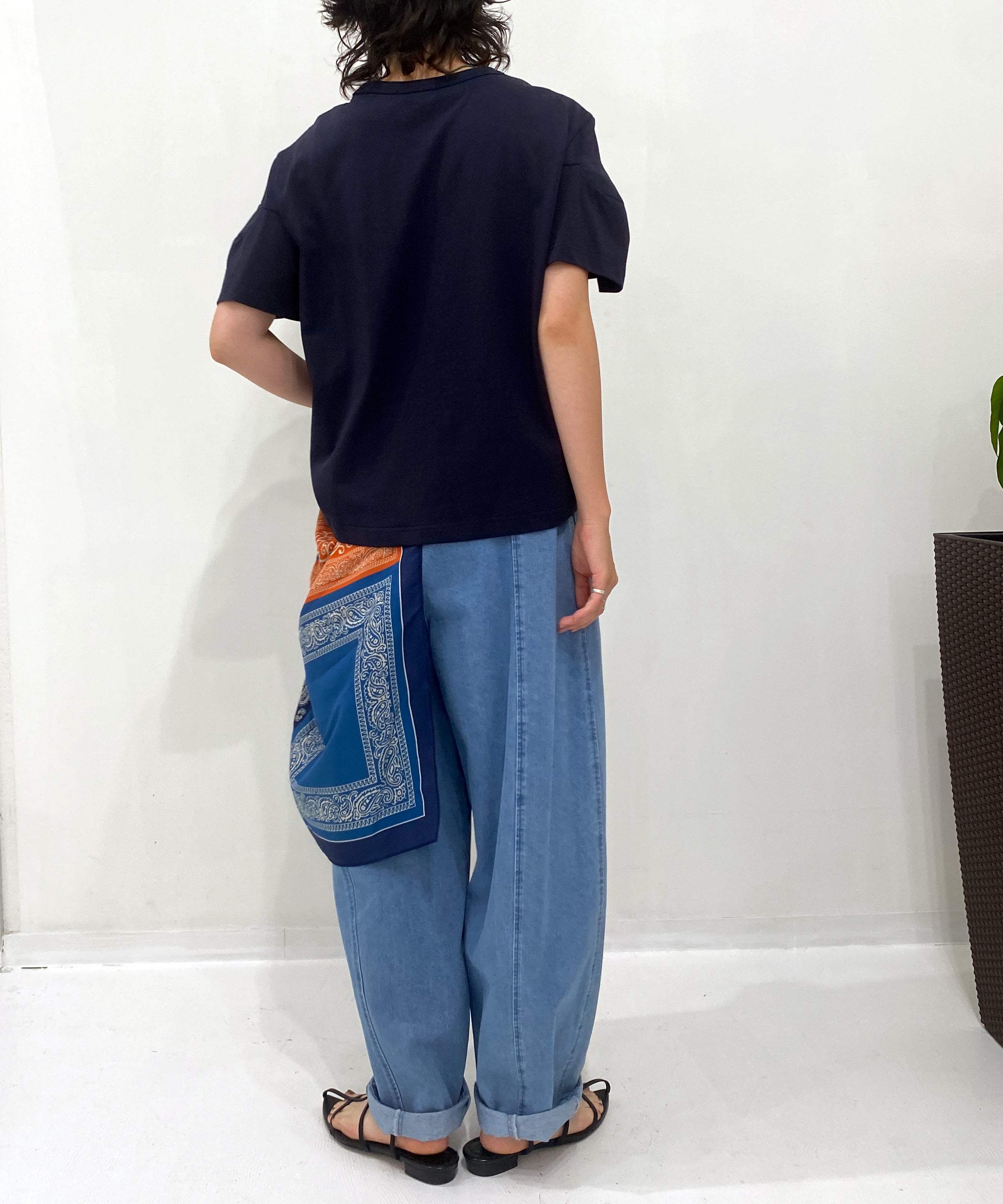 ネイビー　staff：H161cm