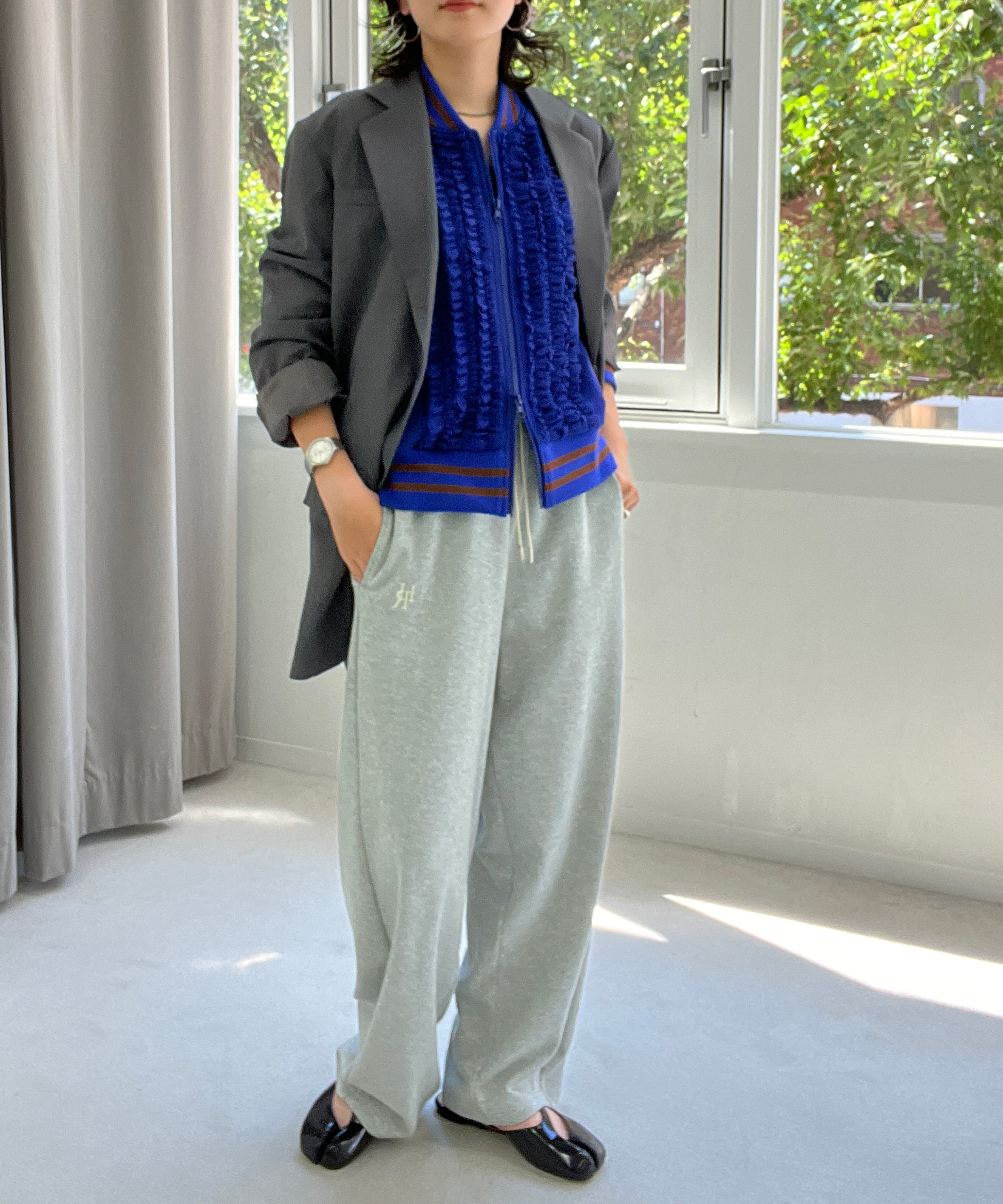 グレー　staff：H161cm