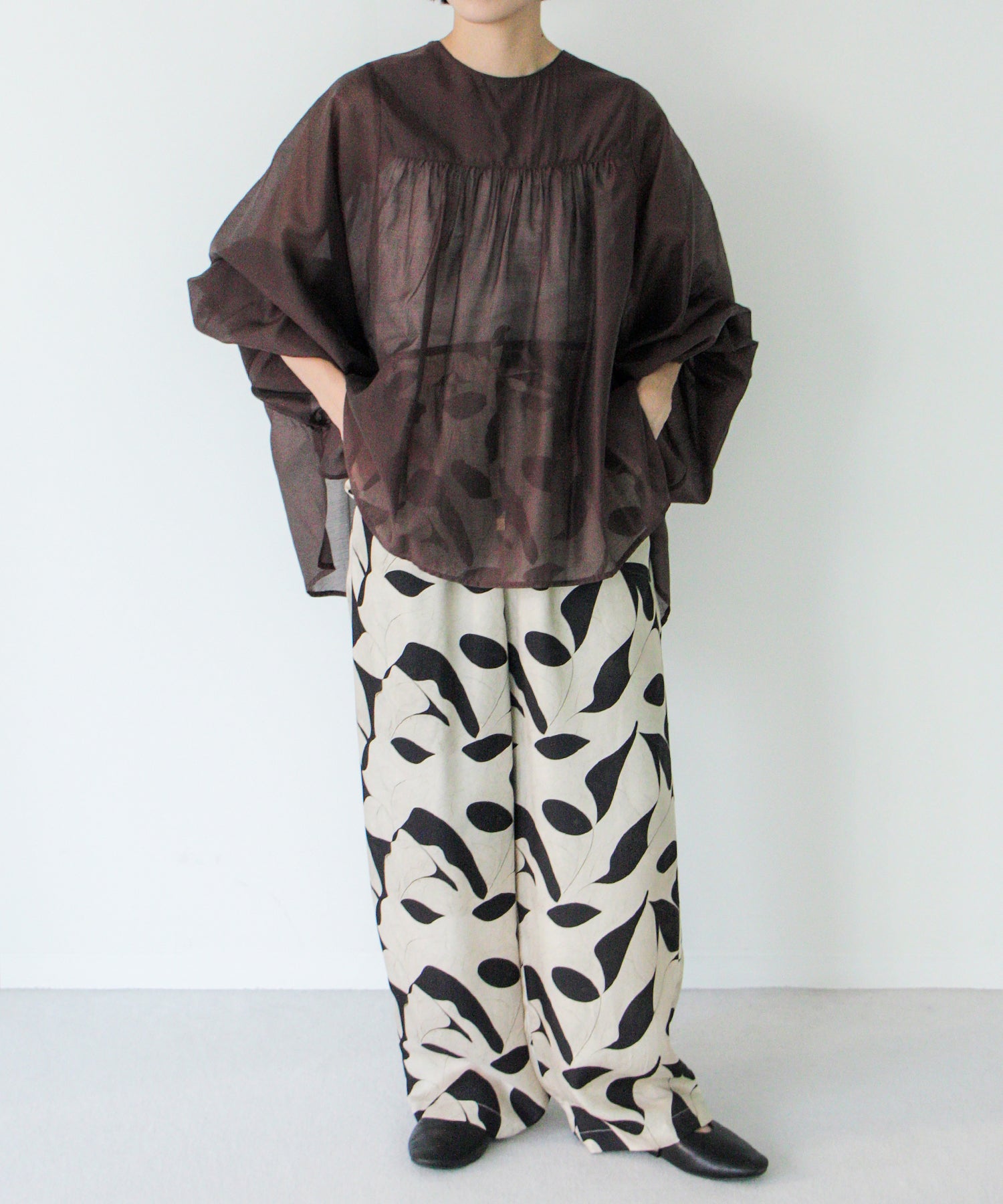 ブラウン　staff：H155