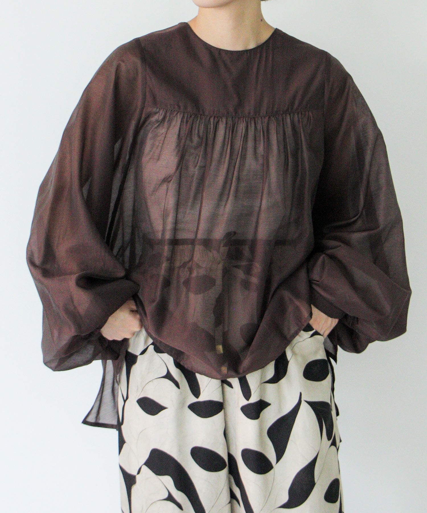 ブラウン　staff：H155