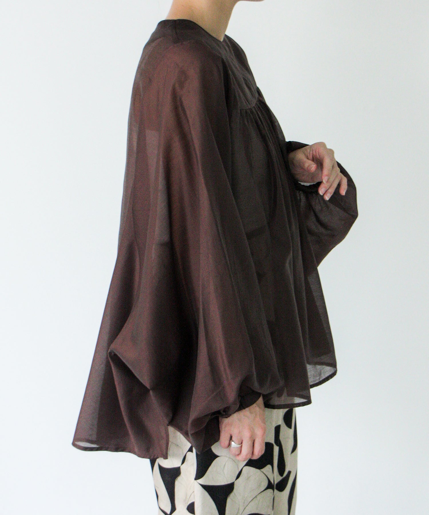 ブラウン　staff：H155