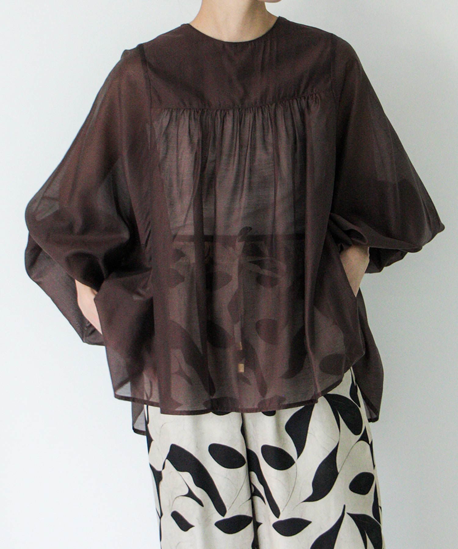 ブラウン　staff：H155