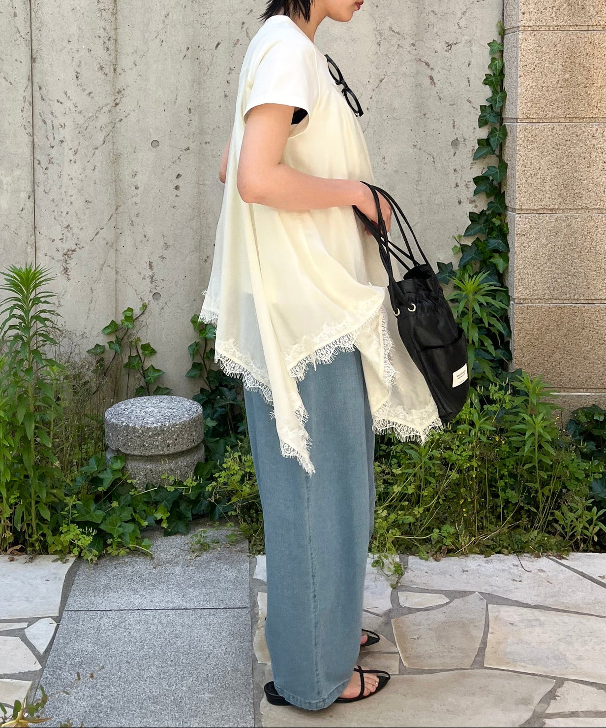 オフホワイト　staff：H161