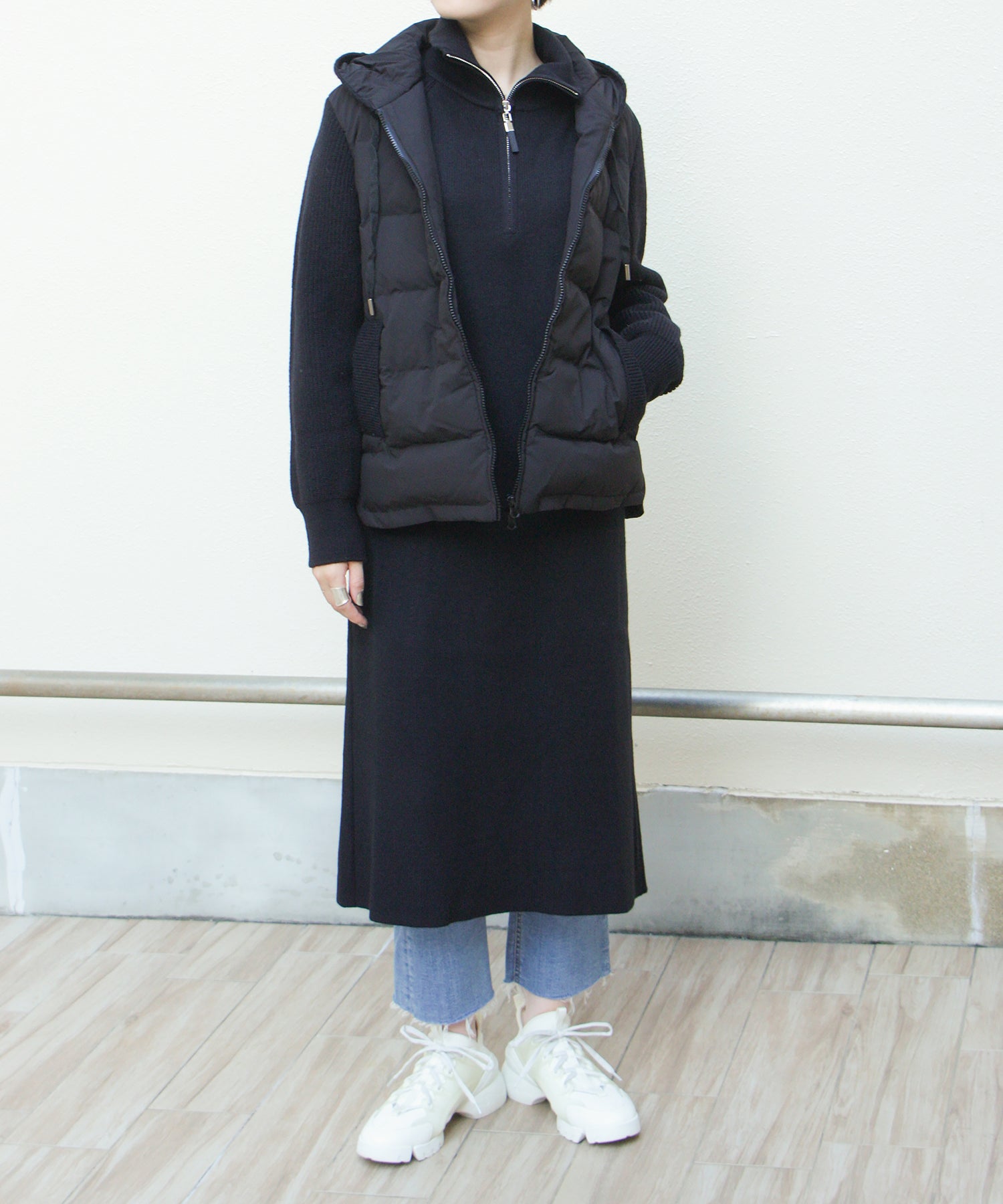 ブラック　model：H161