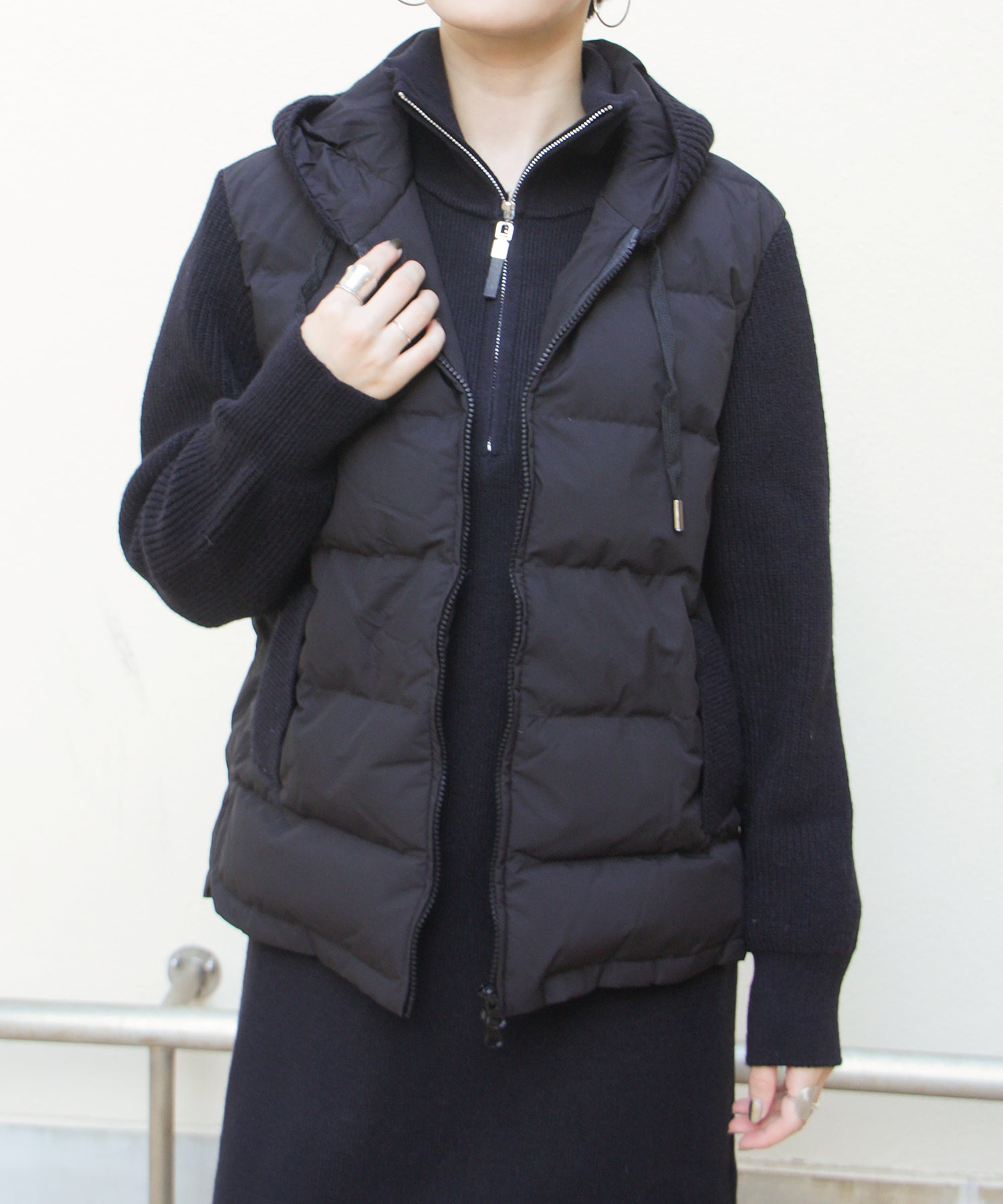 ブラック　model：H161