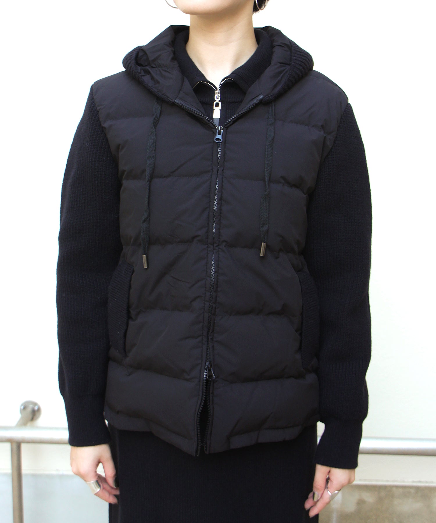 ブラック　model：H161