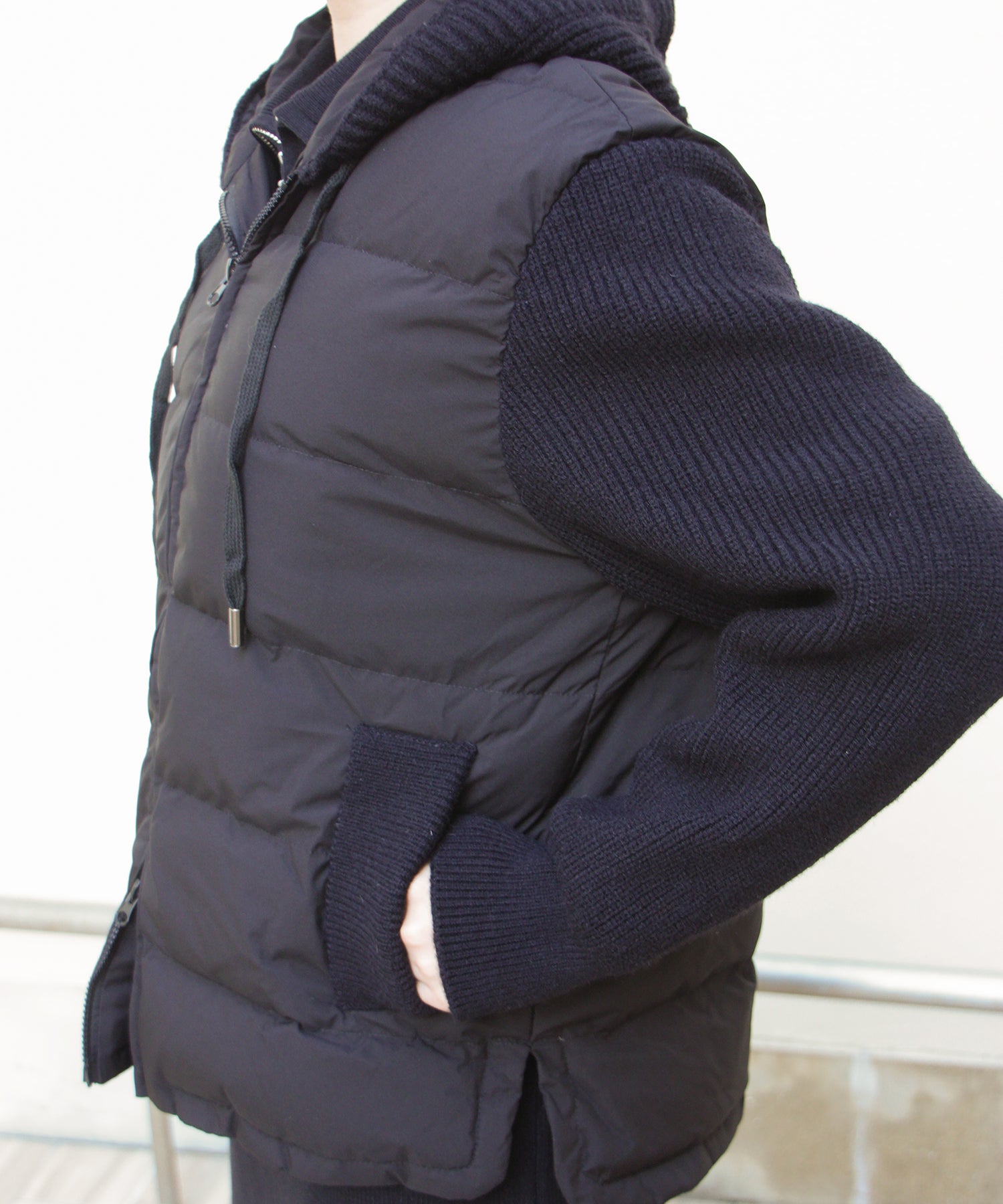 ブラック　model：H161