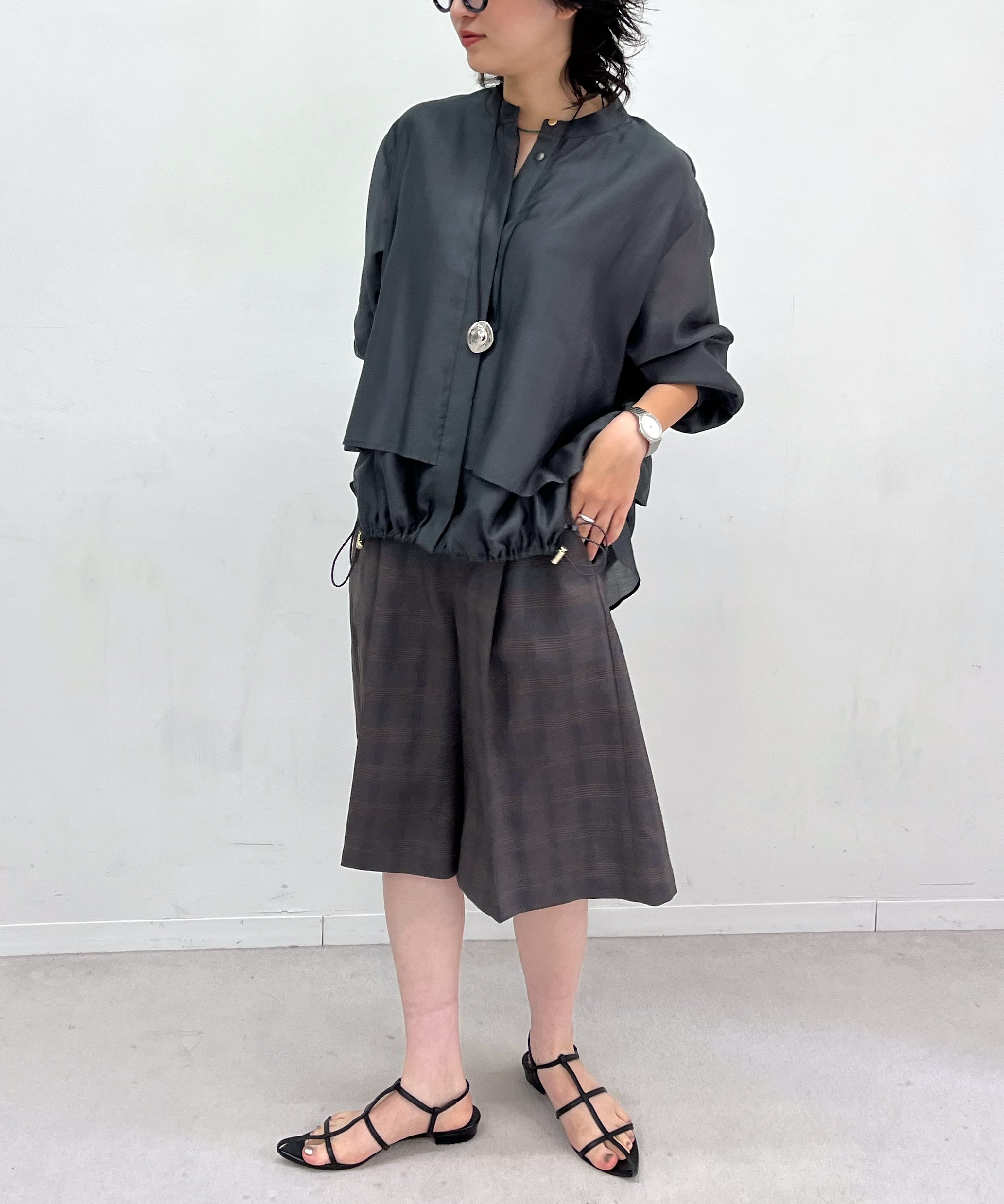 チャコール　staff：H161cm