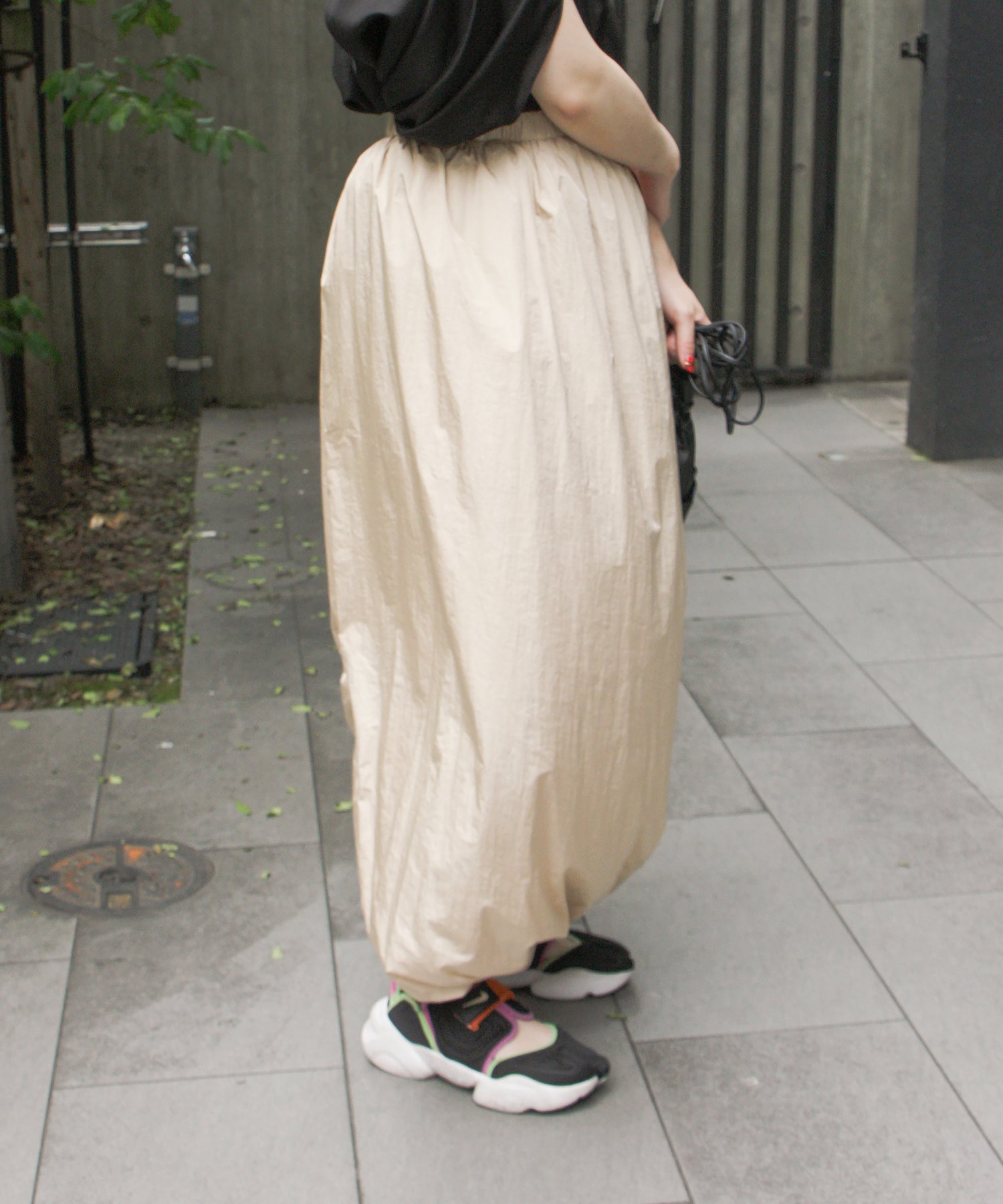 ベージュ　staff：H157
